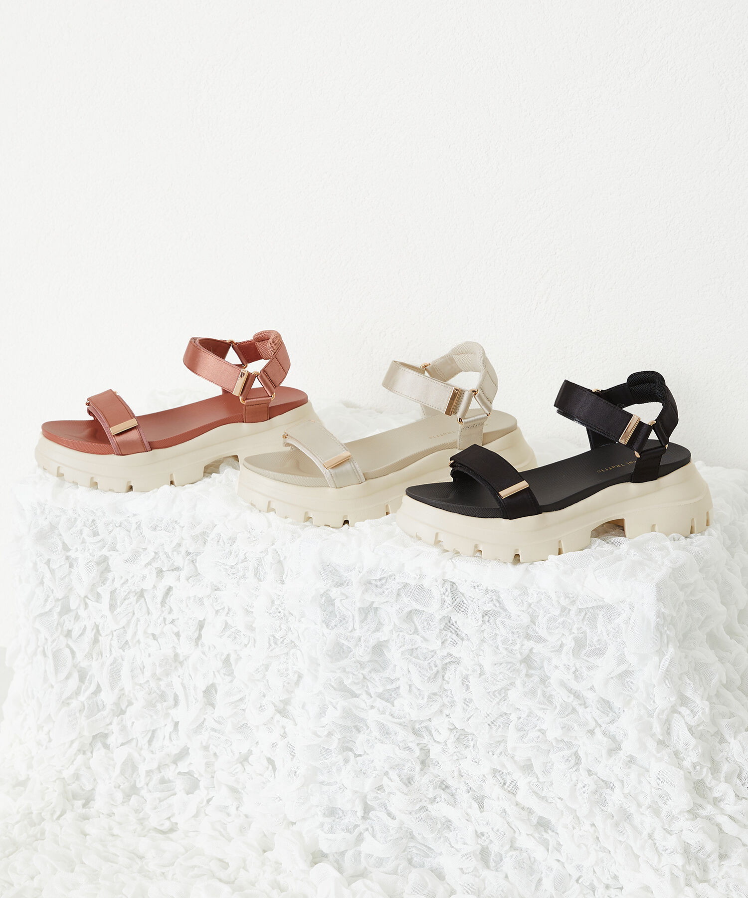 ORiental TRaffic「【アウトレット価格】サテンストラップ厚底サンダル/41215」|サンダル|