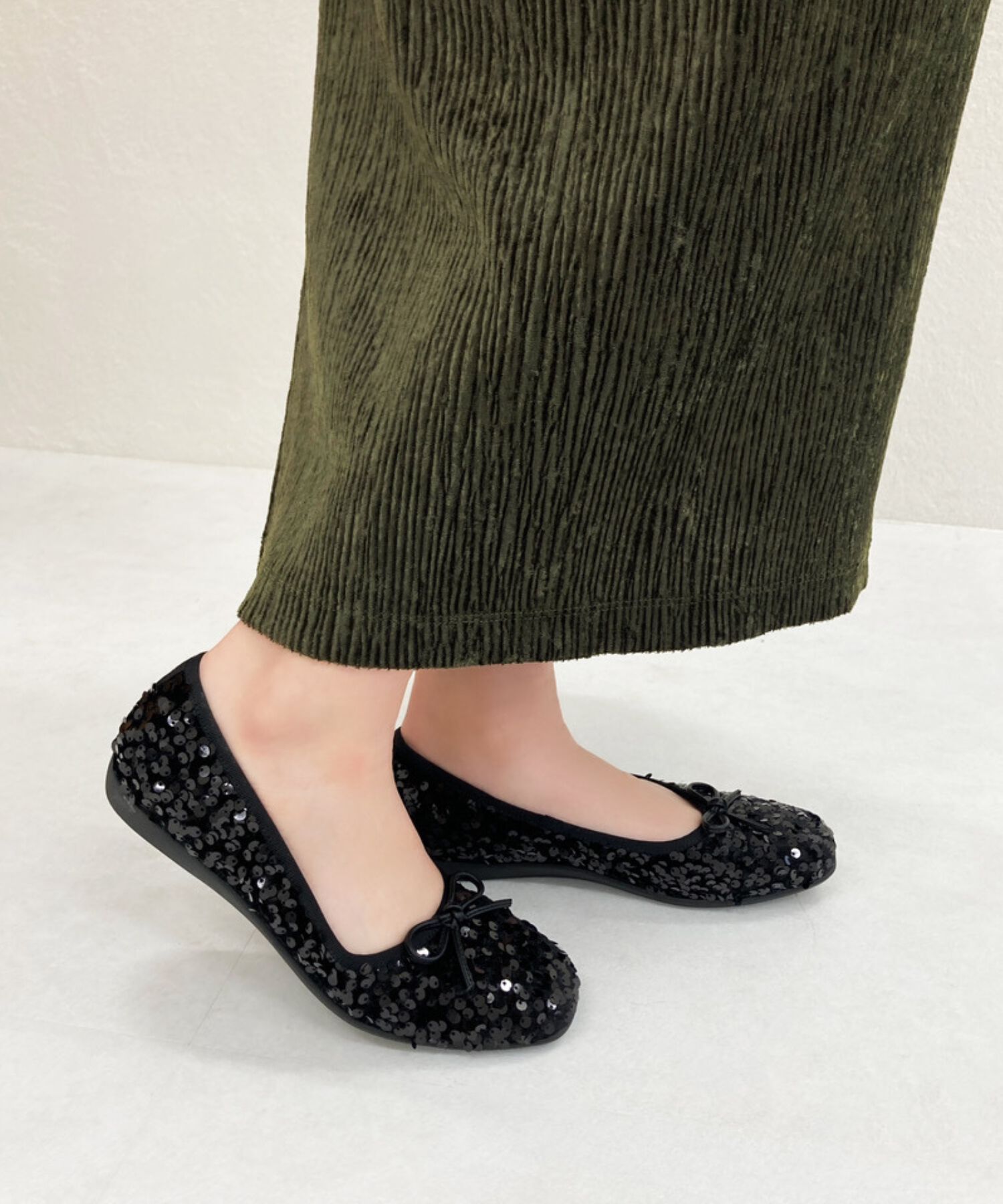 ORiental TRaffic「【跳べるパンプス/シリーズ累計１５０万足突破】スパンコール スクエアトゥ バレエシューズ R-3216」|パンプス|