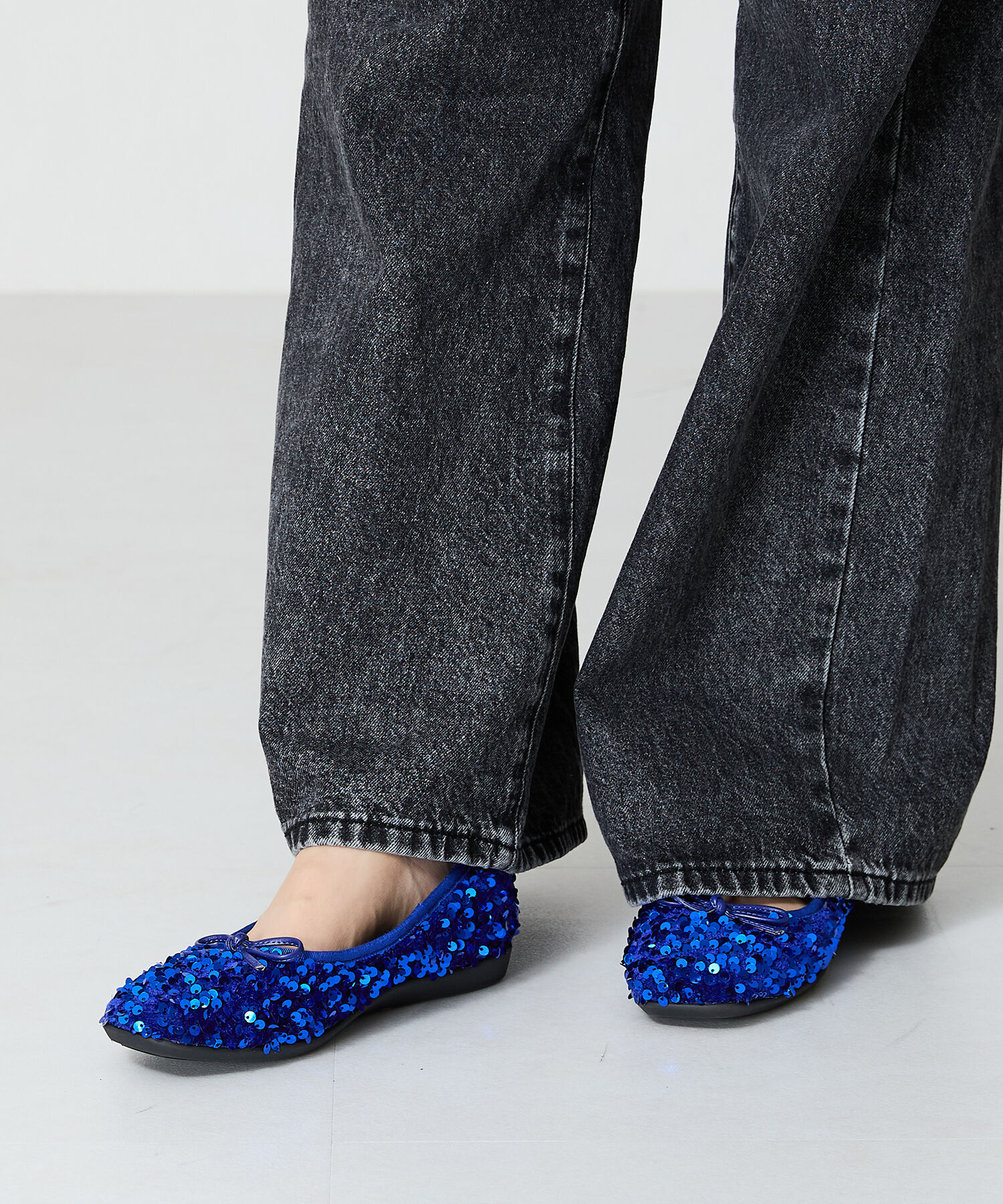 ORiental TRaffic「【跳べるパンプス/シリーズ累計１５０万足突破】スパンコール スクエアトゥ バレエシューズ R-3216」|パンプス|BLUE