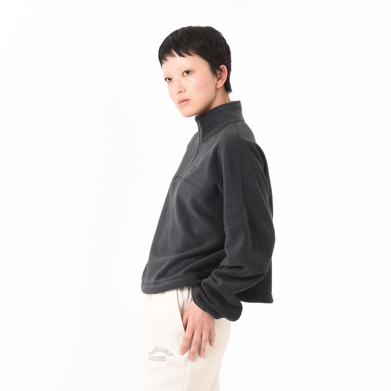 NEW BALANCE 「【NEW BALANCEｳｪｱ】W ﾎﾟｰﾗｰﾌﾘｰｽﾊｰﾌｼﾞｯﾌﾟ」|ポロシャツ|