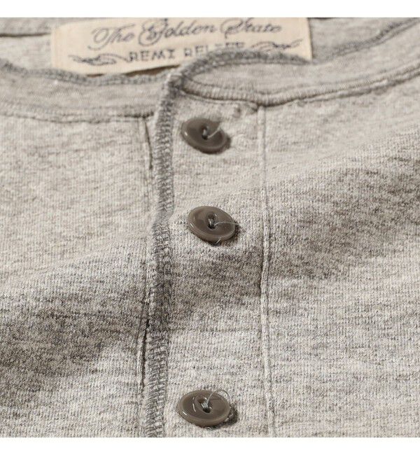 BEAMS PLUS「【別注】REMI RELIEF / Henley Neck Pocket T-shirt Heather Grey」|Tシャツ・カットソー|