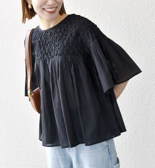 SHIPS any「SHIPS any:〈洗濯機可能〉ハンドスモッキング コットン フレア ブラウス」|シャツ・ブラウス|