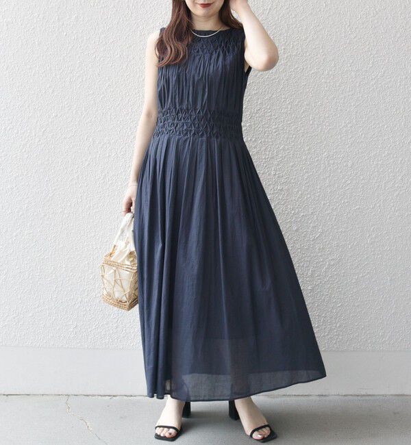 SHIPS any「【WEB限定】SHIPS any: ハンドスモッキング  コットン フレア ノースリーブ ワンピース」|ワンピース|ネイビー