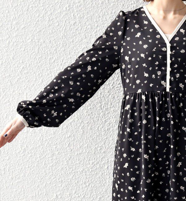 SHIPS any「《予約》SHIPS any:〈洗濯機可能〉フラワー プリント ウエストギャザー Vネック ワンピース」|ワンピース|