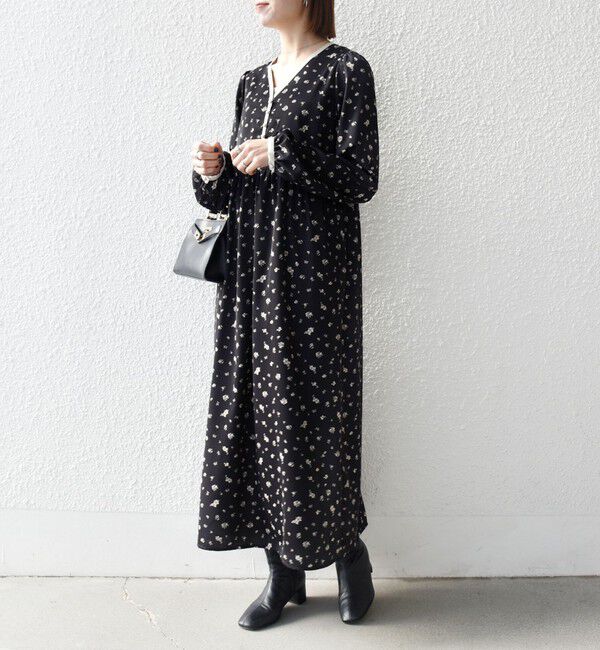 SHIPS any「《予約》SHIPS any:〈洗濯機可能〉フラワー プリント ウエストギャザー Vネック ワンピース」|ワンピース|