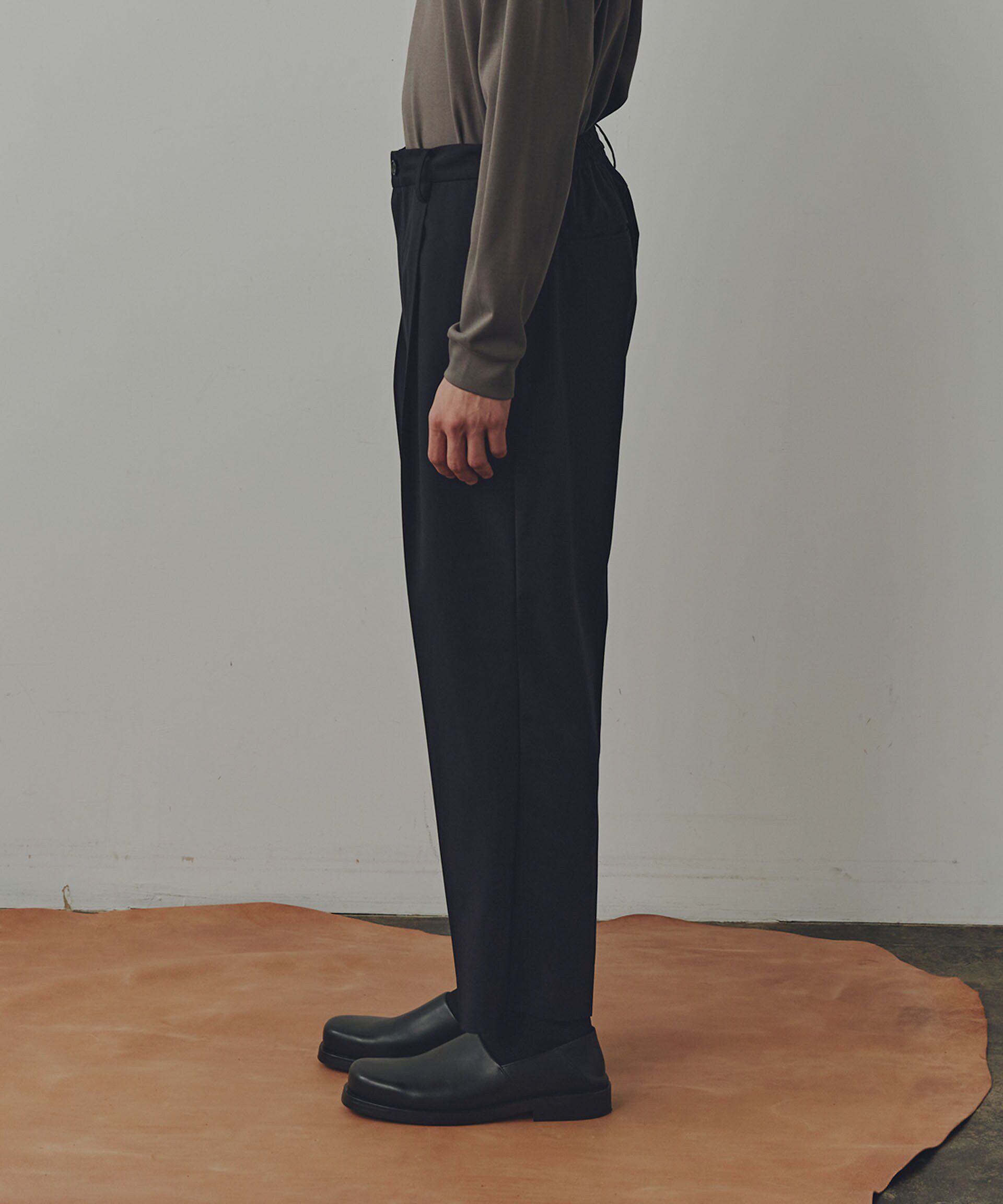 nano･universe「WEB限定/「Commonuse」ギャバジンイージーテーパードパンツ」|その他|