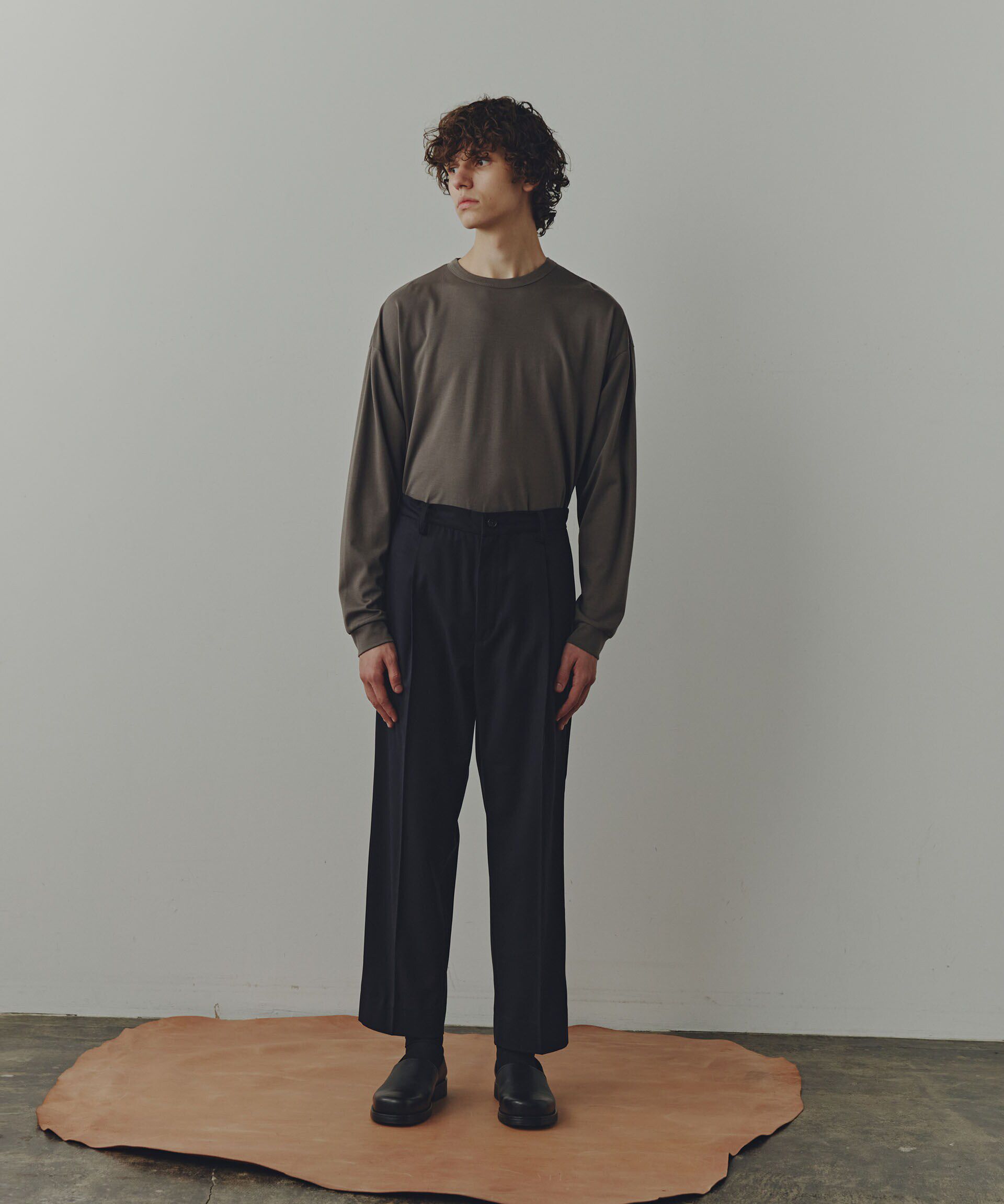 nano･universe「WEB限定/「Commonuse」ギャバジンイージーテーパードパンツ」|その他|