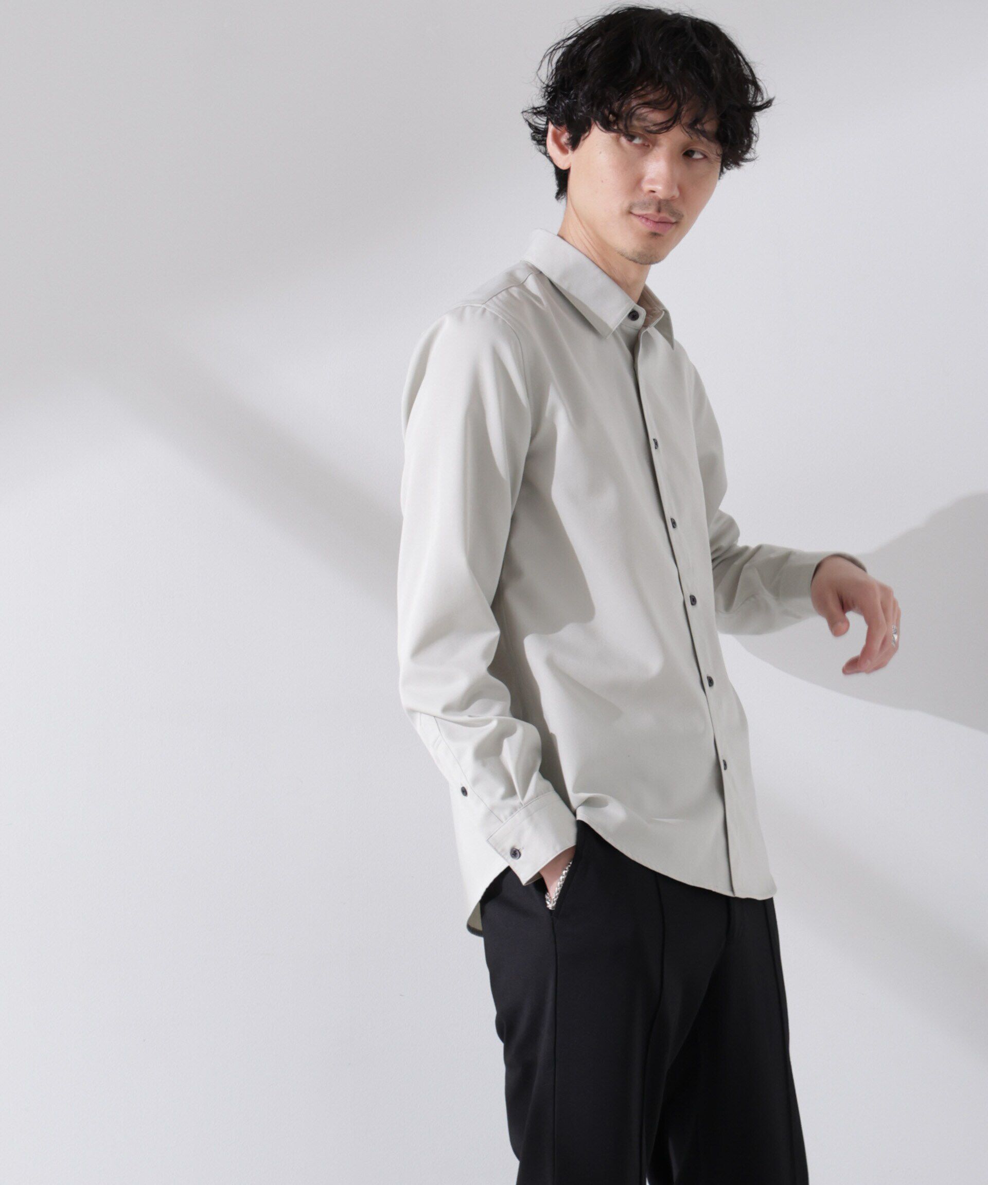 nano･universe「スタンダードレギュラーカラーシャツ/長袖」|シャツ・ブラウス|L.グレー1