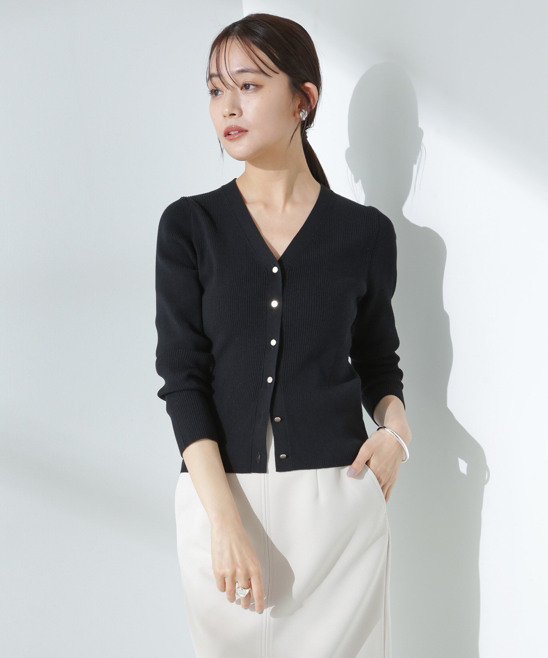 nano･universe「ウォッシャブルハイツイストVネックリブカーディガン」|ニット・セーター|