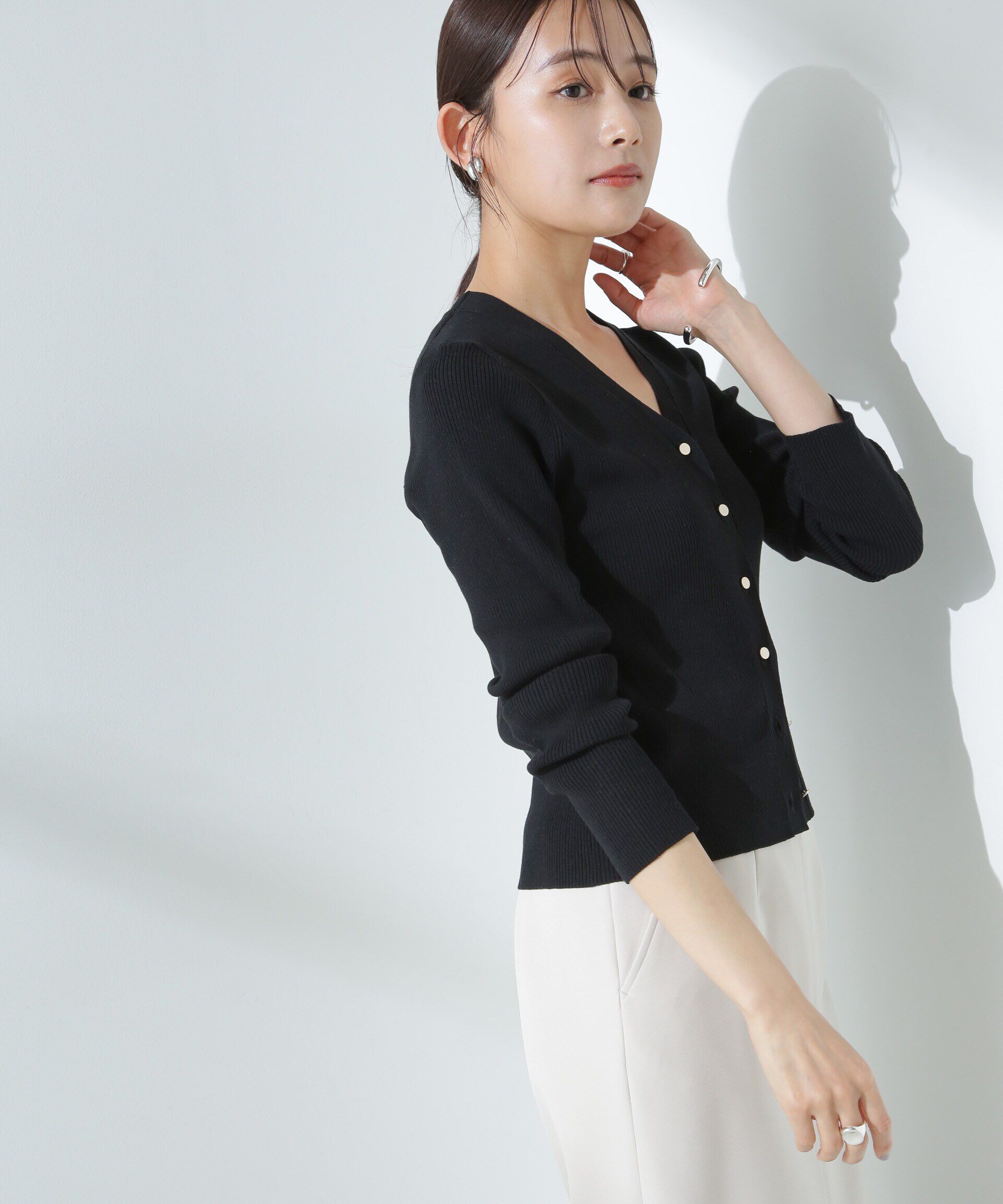 nano･universe「ウォッシャブルハイツイストVネックリブカーディガン」|ニット・セーター|