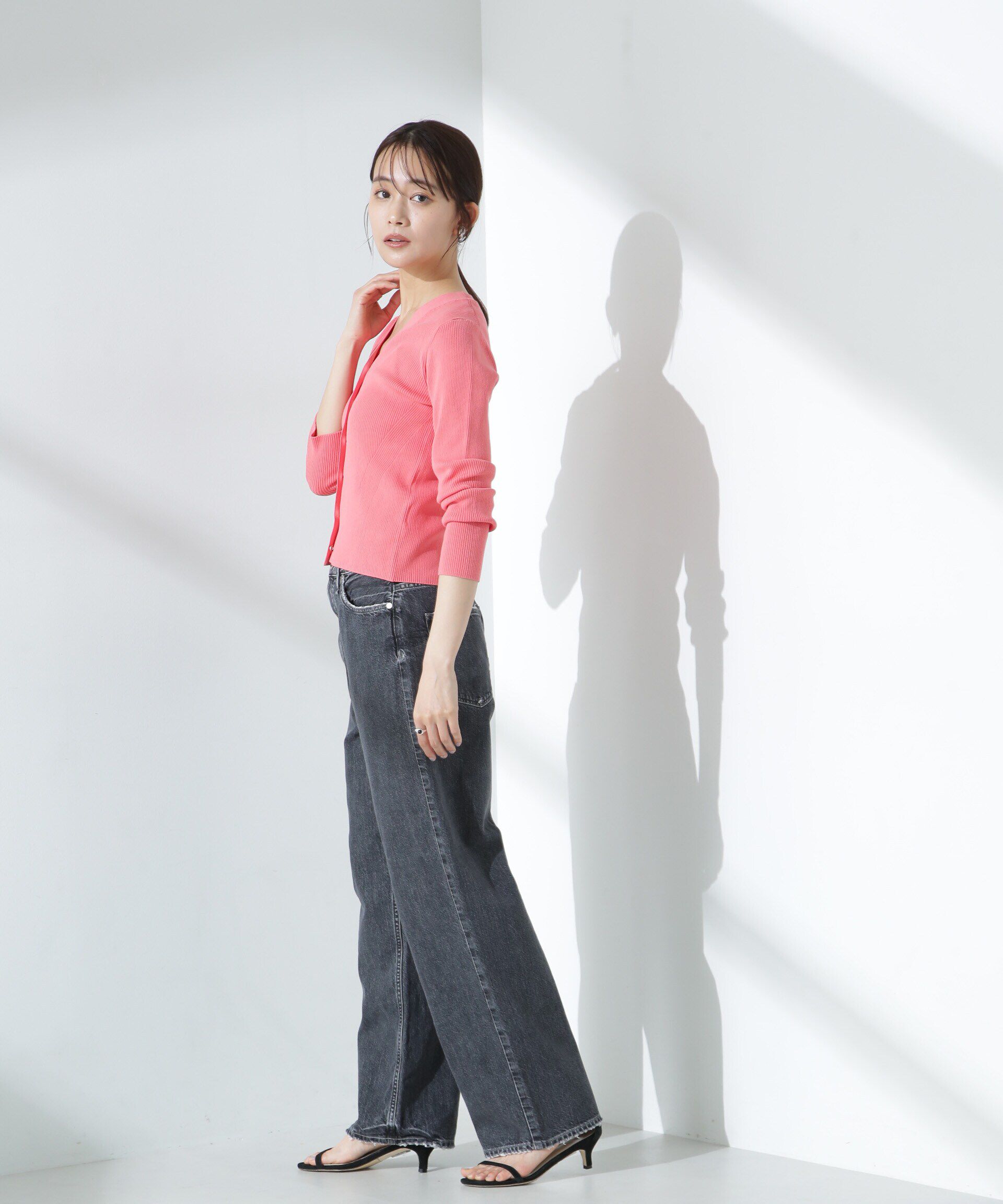 nano･universe「ウォッシャブルハイツイストVネックリブカーディガン」|ニット・セーター|