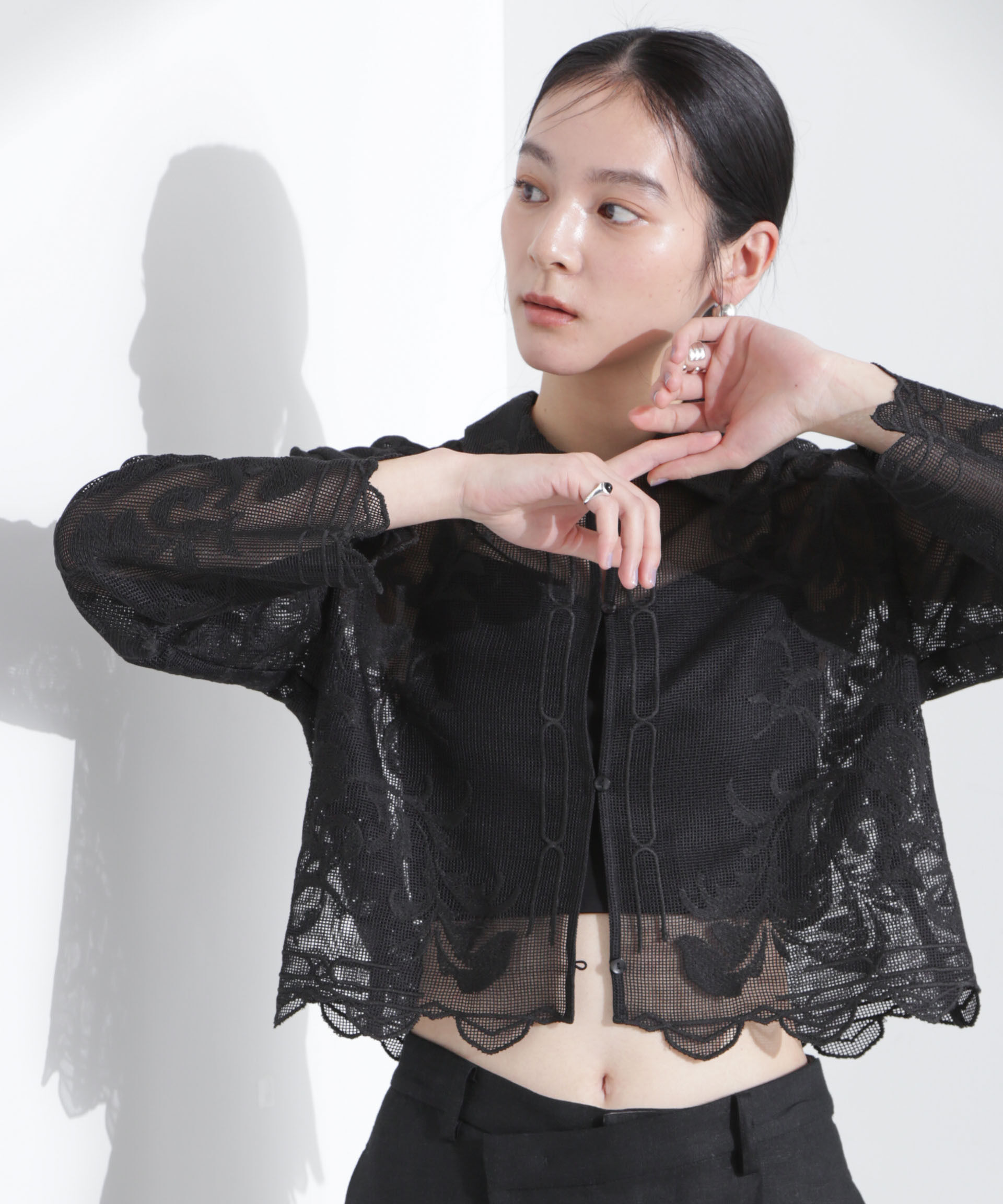 nano･universe「モチーフ刺繍レースシャツ」|シャツ・ブラウス|