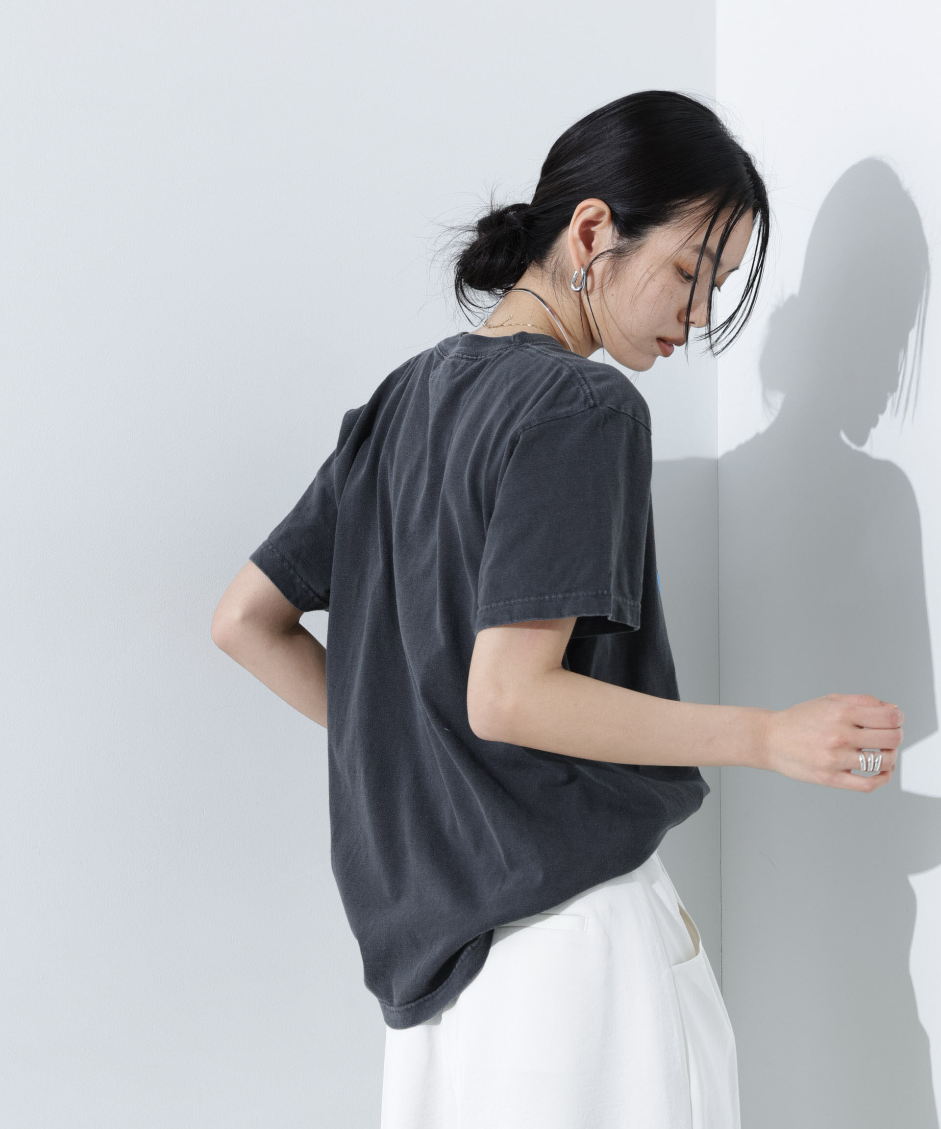 nano･universe「GOOD ROCK SPEED/AC/DC プリントTシャツ チャコール」|Tシャツ・カットソー|