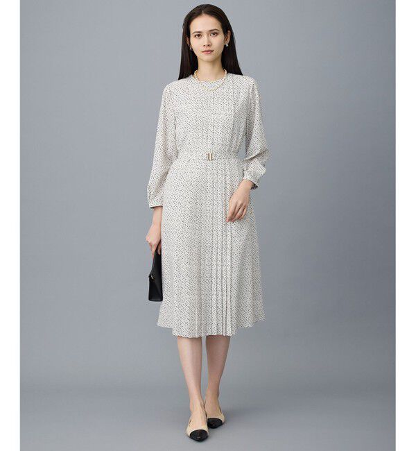 自由区「【SHIHOさん着用】フラップカーブミニクラッチ バッグ」|クラッチバッグ|