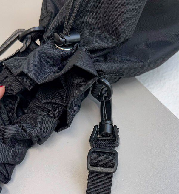 fredy emue「【Drifter/ドリフター】ギャザーハンドル巾着２WAYショルダーバック」|ショルダー・メッセンジャー|