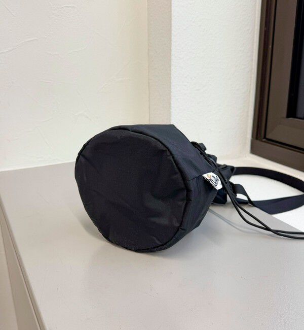 fredy emue「【Drifter/ドリフター】ギャザーハンドル巾着２WAYショルダーバック」|ショルダー・メッセンジャー|