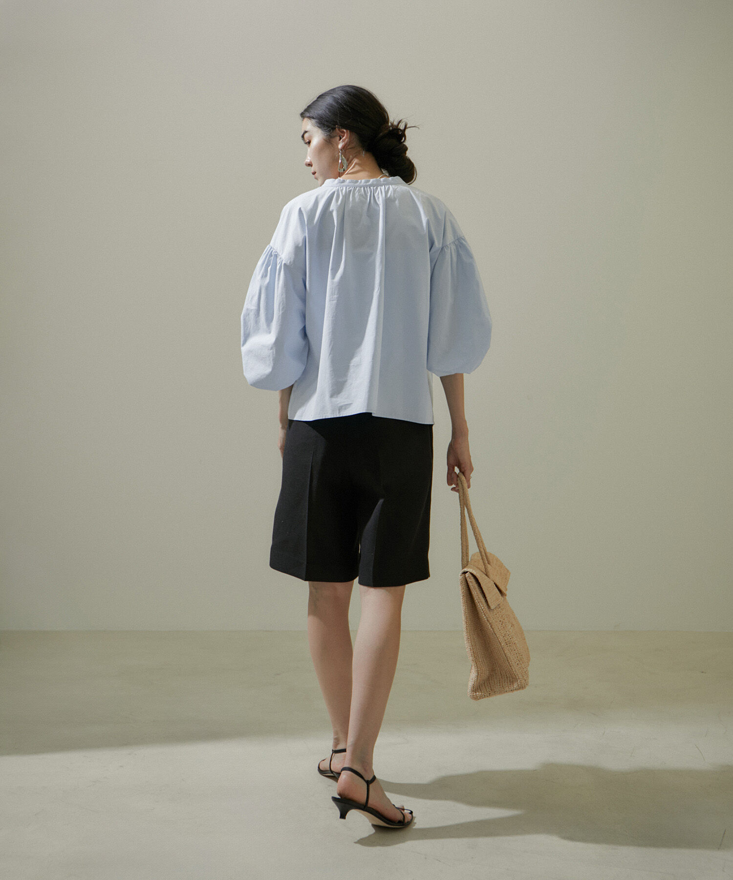 SALON adam et rope'「【WEB限定】バルーンスリーブスキッパーブラウス/24SS」|シャツ・ブラウス|