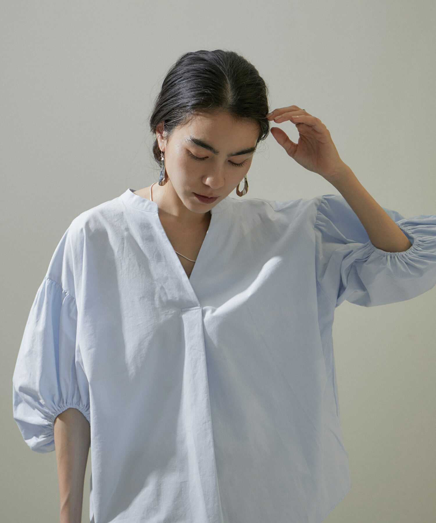 SALON adam et rope'「【WEB限定】バルーンスリーブスキッパーブラウス/24SS」|シャツ・ブラウス|