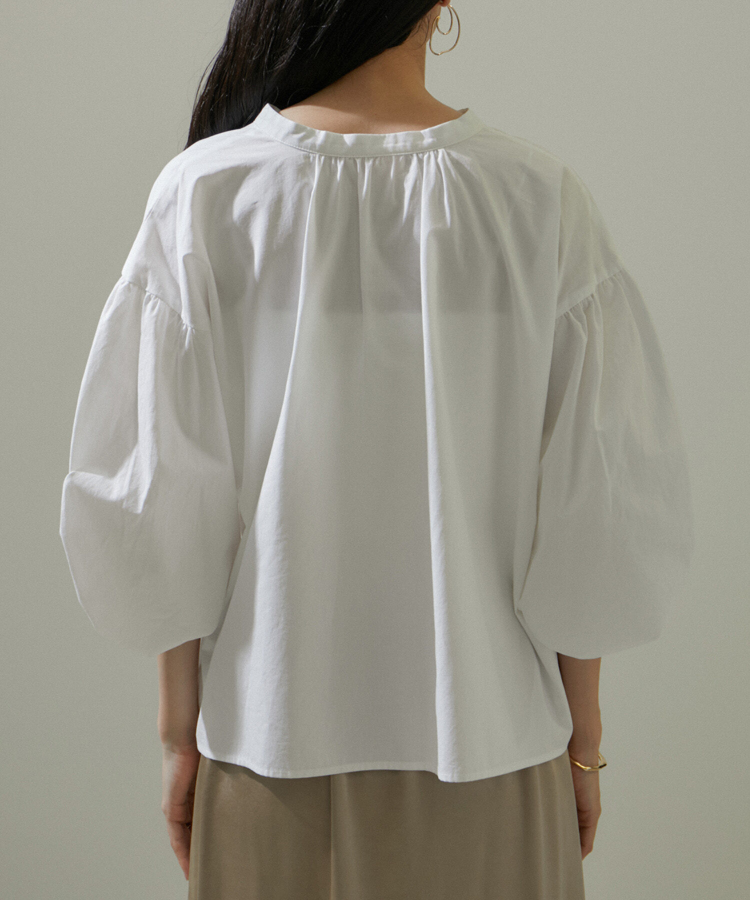 SALON adam et rope'「【WEB限定】バルーンスリーブスキッパーブラウス/24SS」|シャツ・ブラウス|