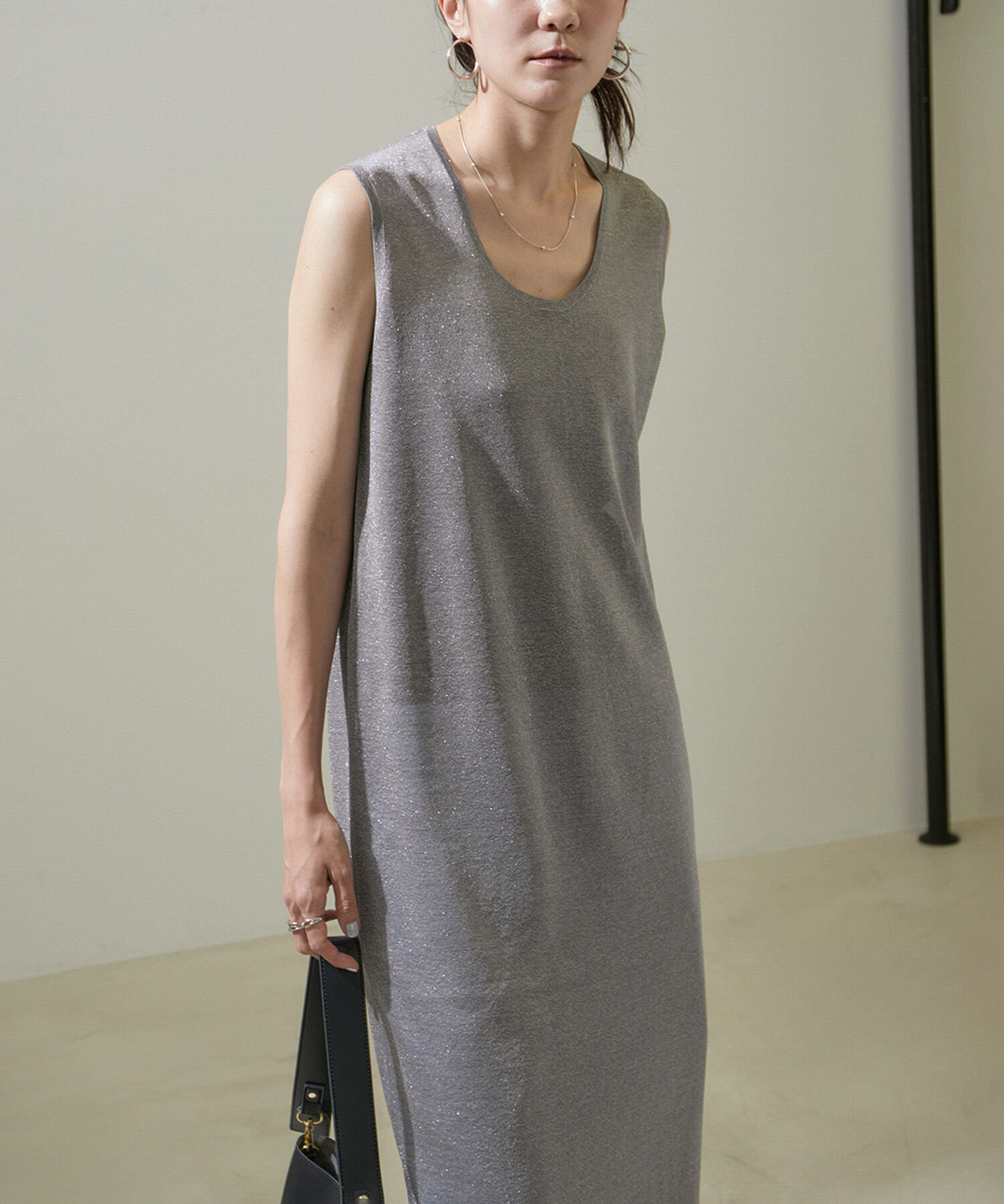 SALON adam et rope'「ラメノースリーブワンピース【洗える】」|ワンピース|シルバー(93)