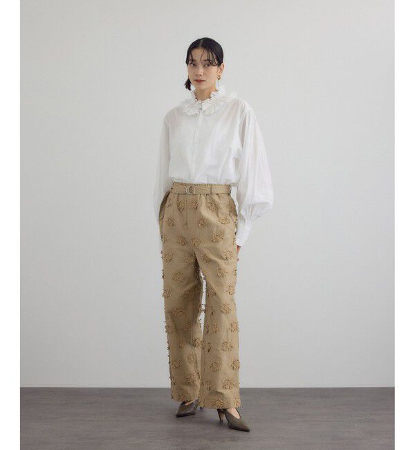 SALON adam et rope'「【crinkle crinkle crinkle】3Dエンブロイダリーツイルイージーパンツ」|チノ|