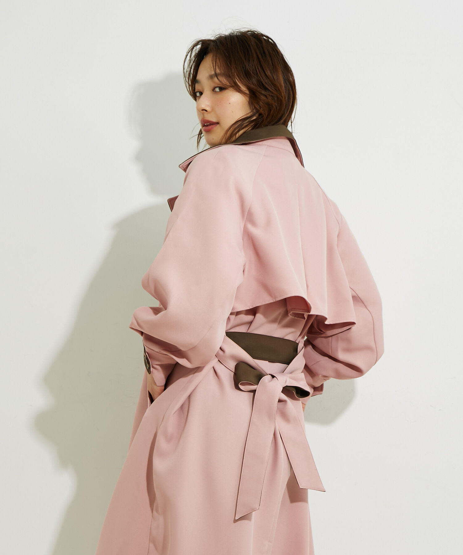 vis-a-vis「【WEB限定】配色カラーで魅せるスタンドカラーオーバーサイズトレンチコート」|トレンチコート|