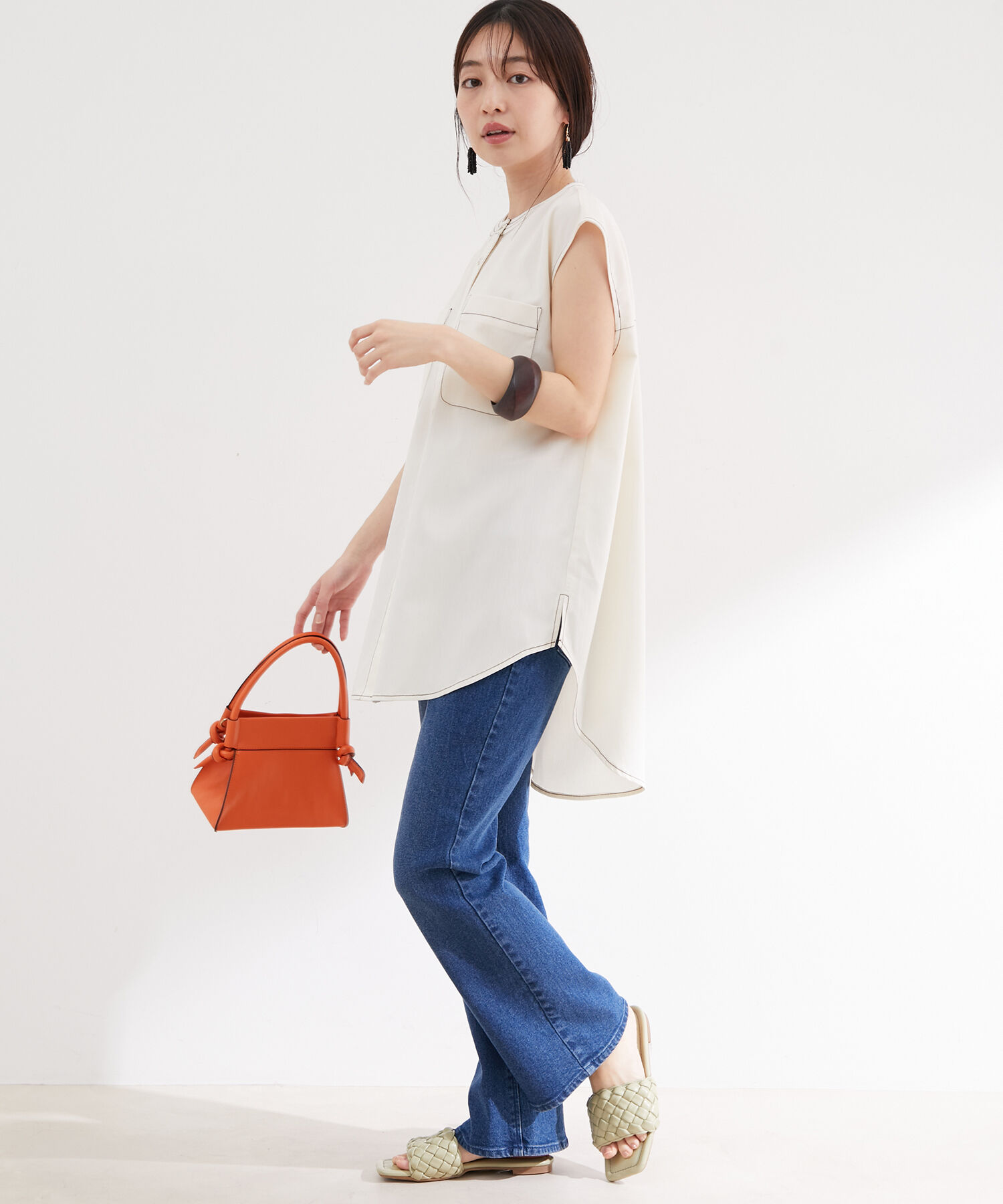 vis-a-vis「ステッチ入りノースリーブブラウス」|シャツ・ブラウス|