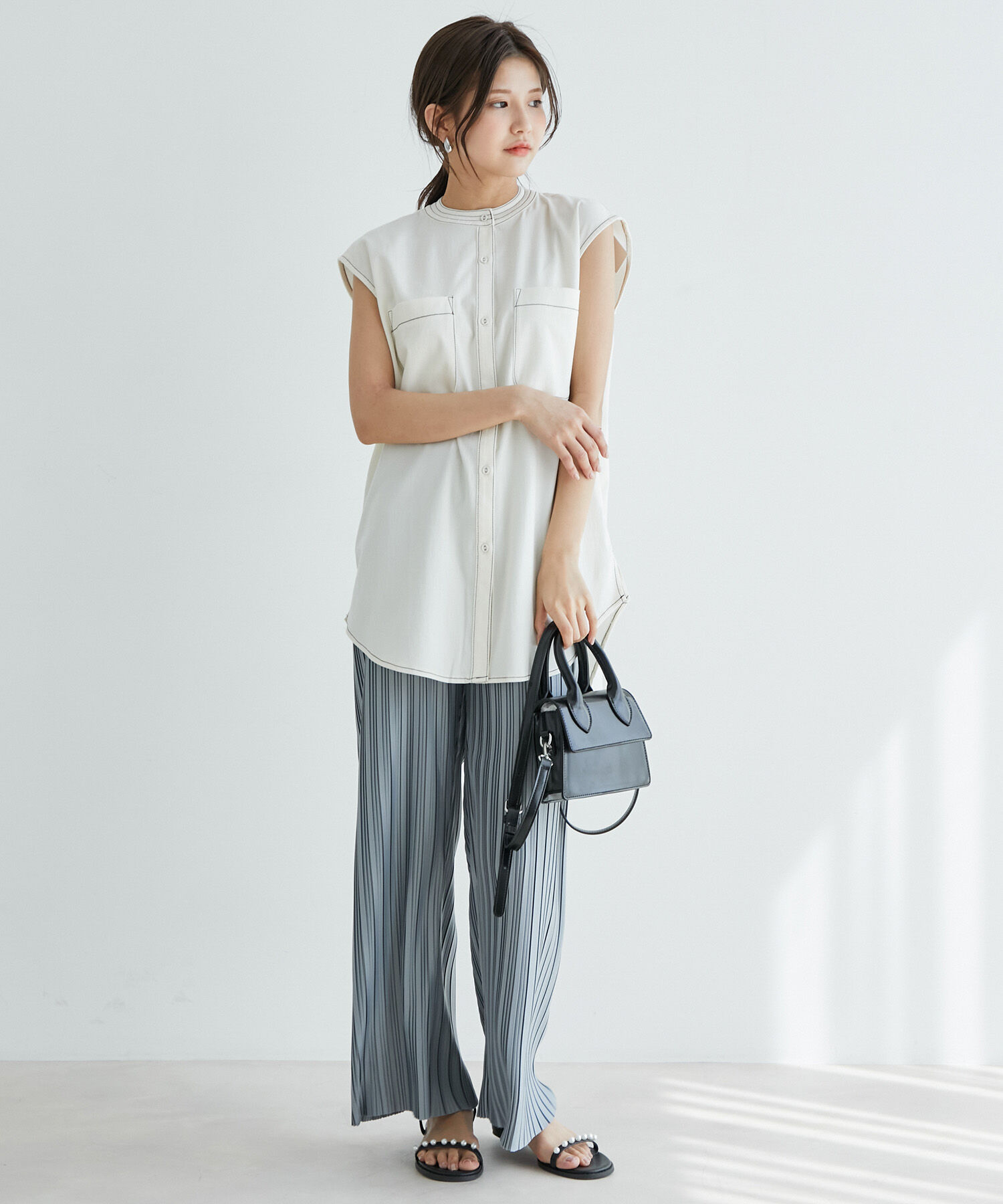 vis-a-vis「ステッチ入りノースリーブブラウス」|シャツ・ブラウス|