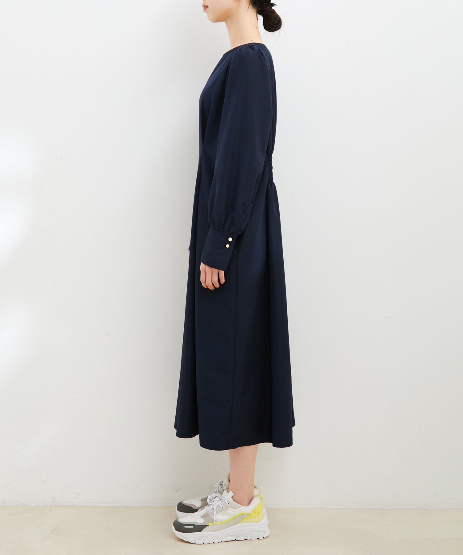 VIS「ウエストタックゴールドボタン付きワンピース」|ワンピース|