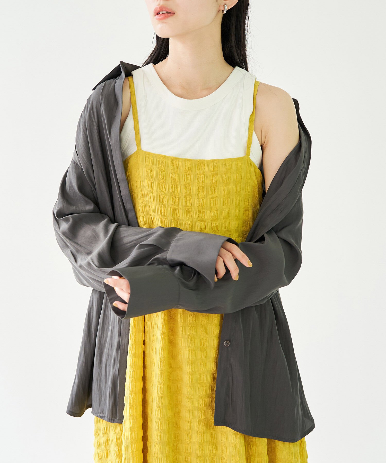 VIS「【セットアップ対応・洗える】ウエストリボンギャザーとろみシャツ」|シャツ・ブラウス|チャコール(06)