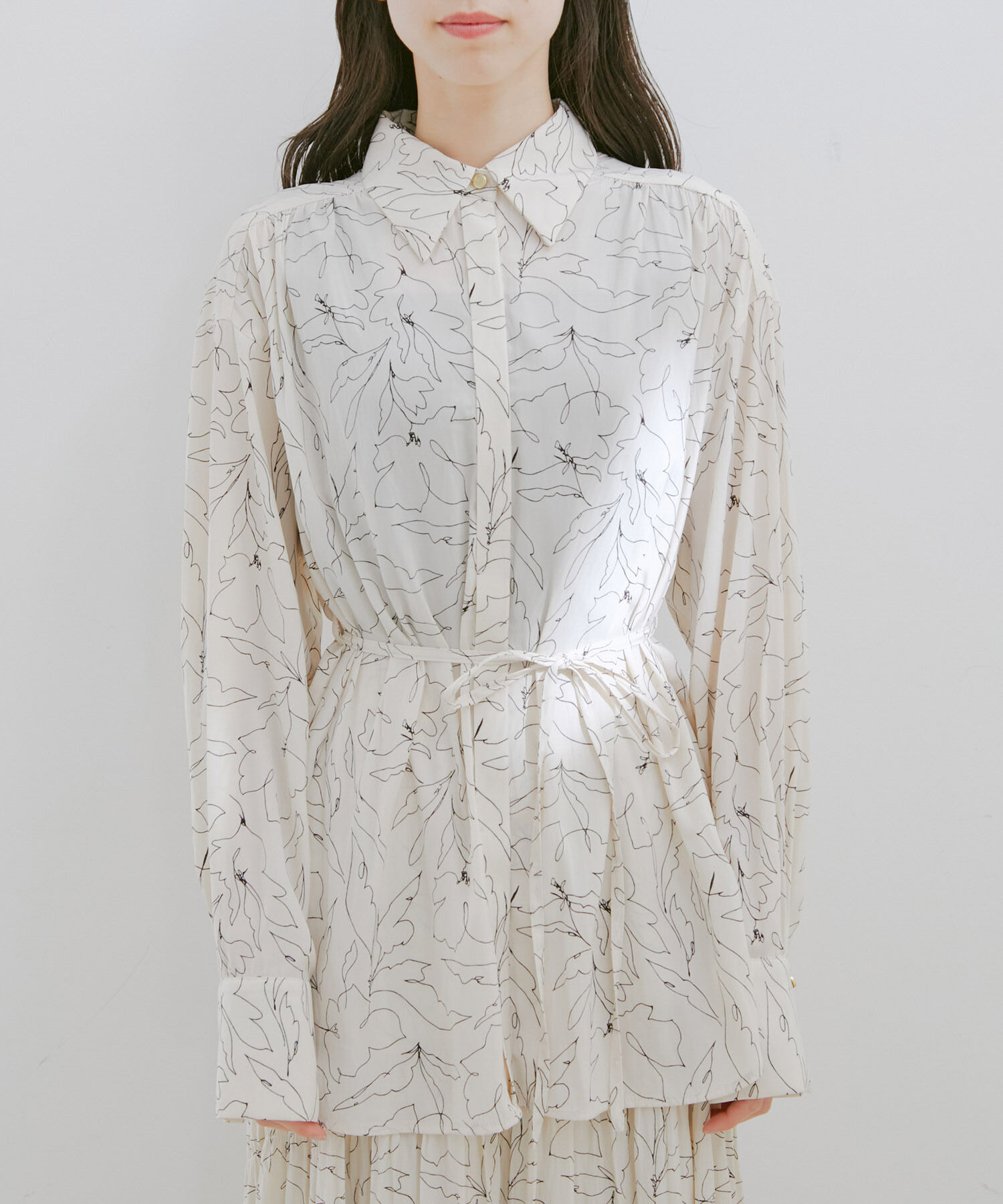 VIS「【セットアップ対応・洗える】ウエストリボンギャザーとろみシャツ」|シャツ・ブラウス|