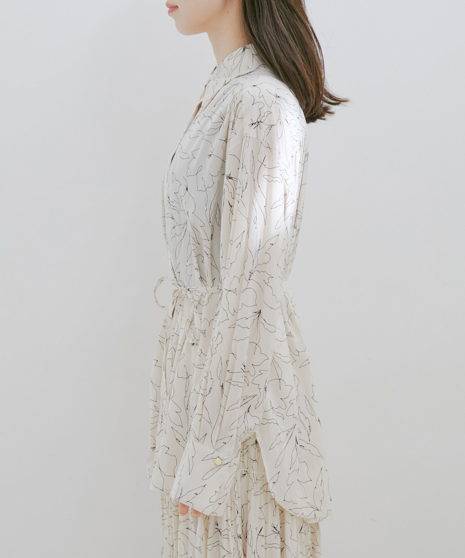 VIS「【セットアップ対応・洗える】ウエストリボンギャザーとろみシャツ」|シャツ・ブラウス|