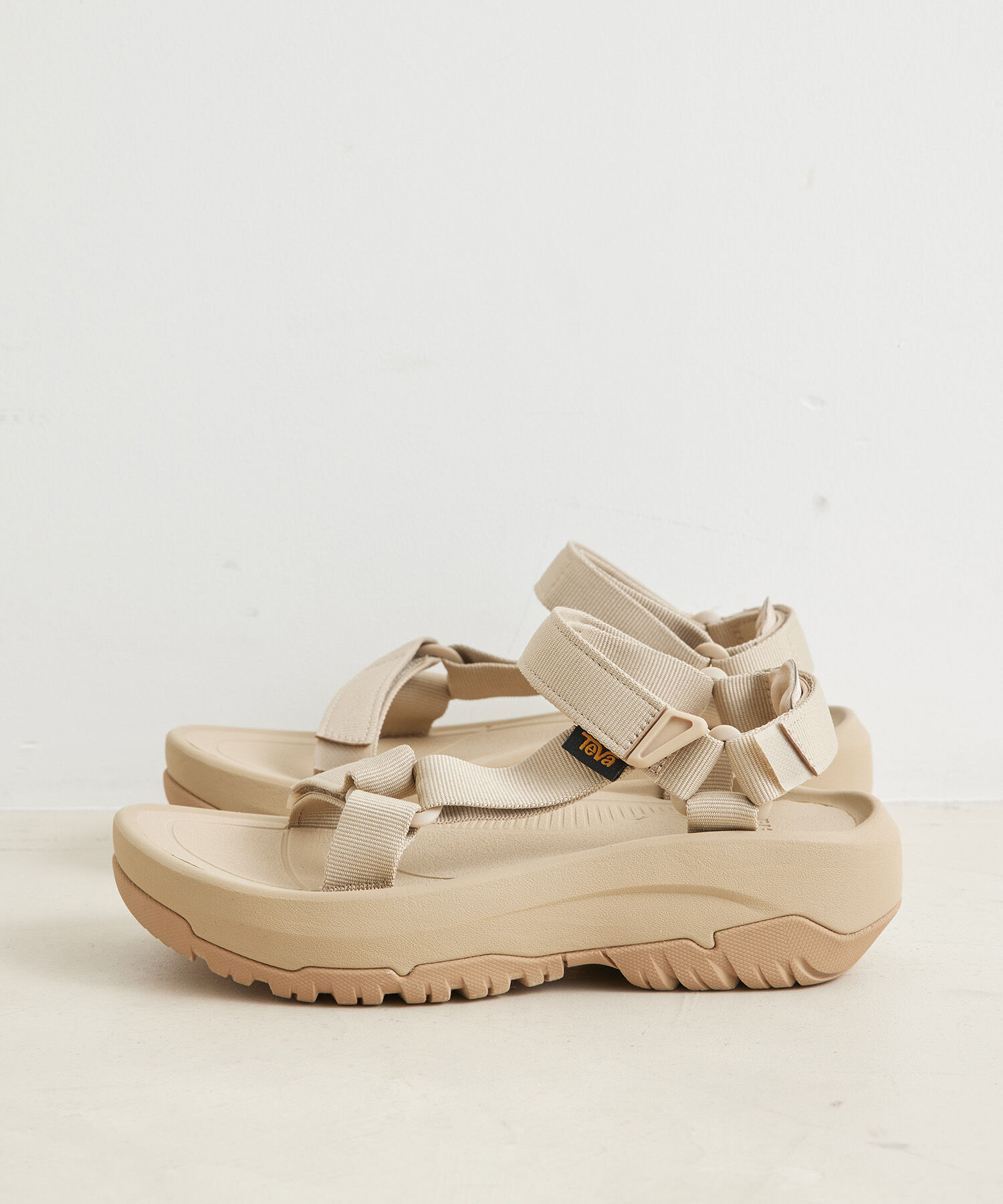 Juze「【WEB限定】【TEVA】 W HURRICANE XLT2 AMPSOLE」|サンダル|ベージュ(27)