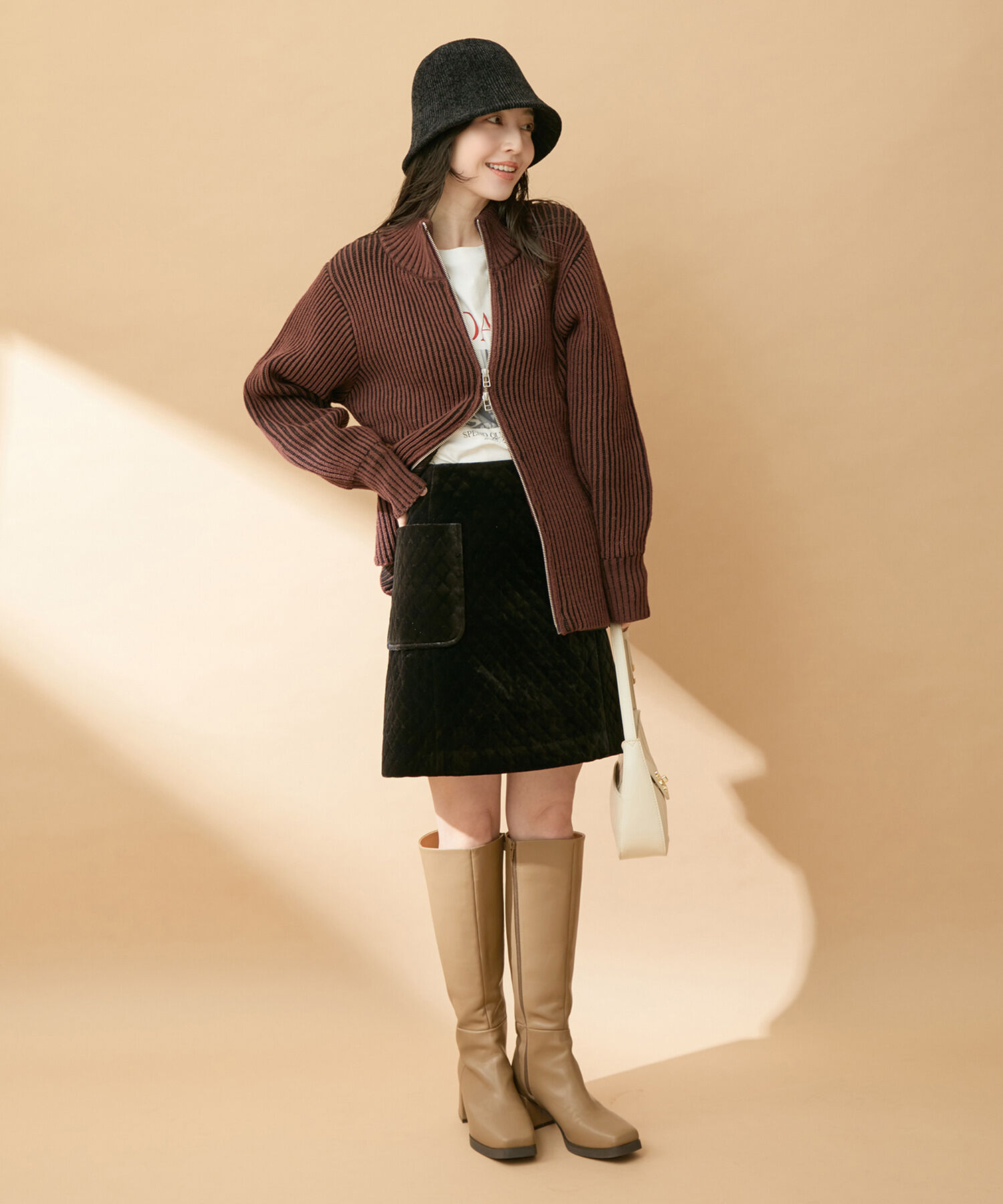 VIS「ミニ丈ベロアキルトスカート」|スカート|