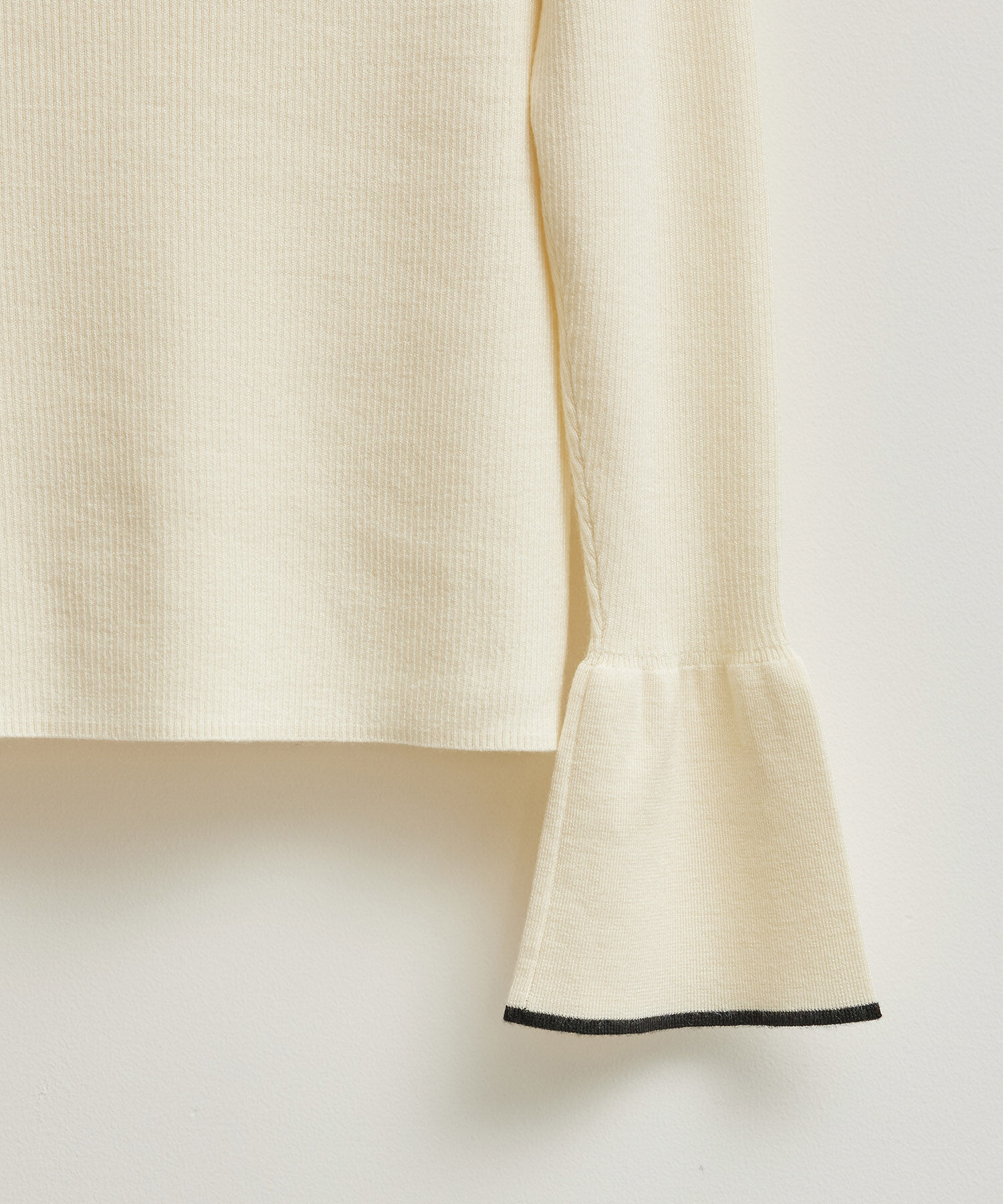 Rope&rsquo;Picnic「【WEB限定】袖フレアニットプルオーバー/アンチピリング・帯電防止・洗濯機OK」|ニット・セーター|