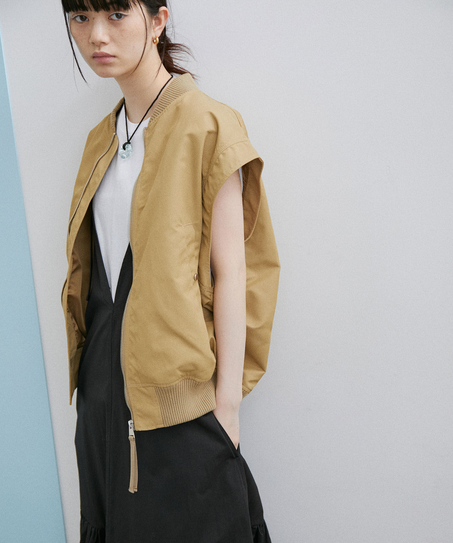 ADAM ET ROPE'「【WEB限定】MA-1ジレ」|その他|ベージュ(27)