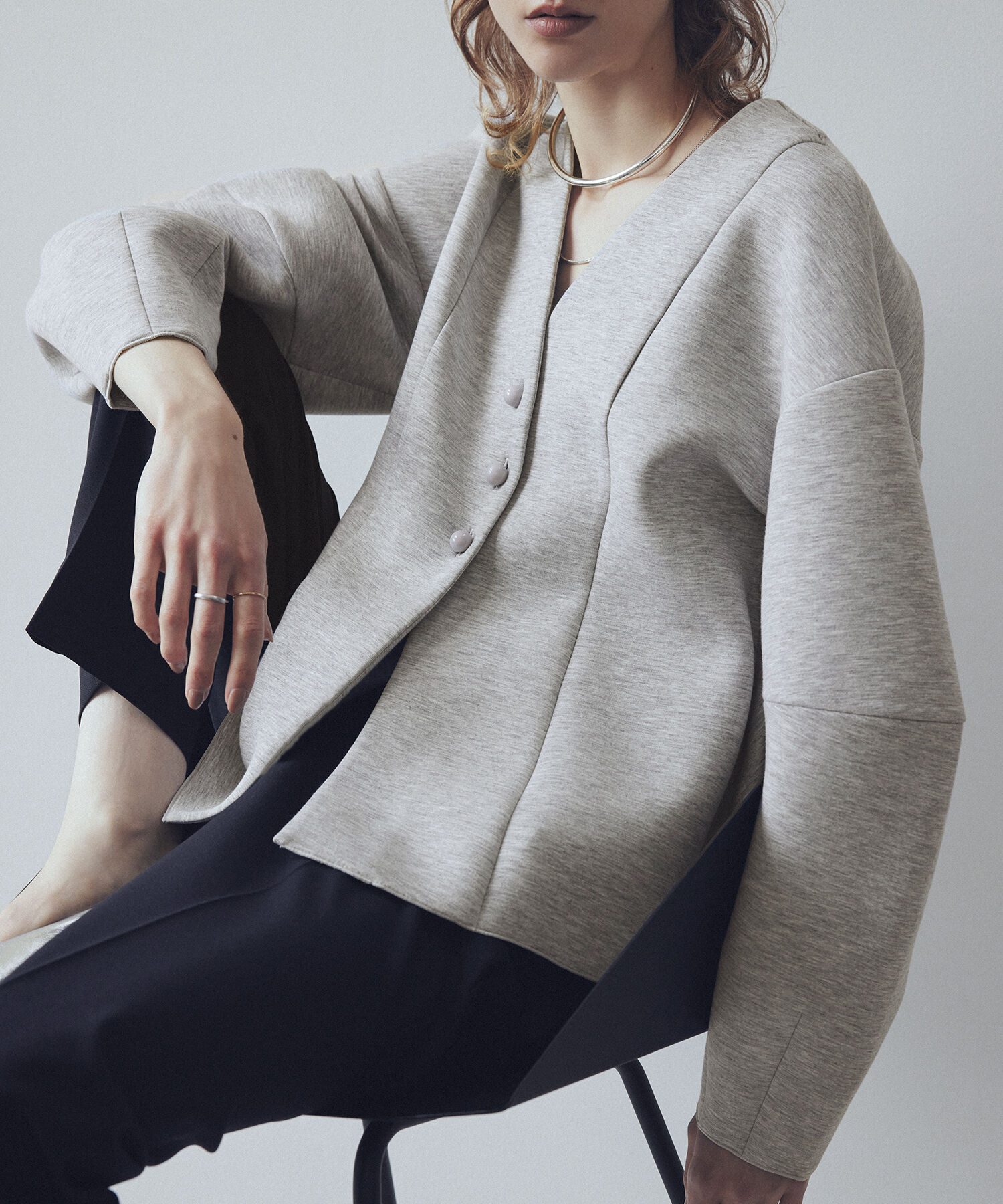 ADAM ET ROPE'「ペプラムダンボールカーディガン」|カーディガン|ライトグレー(08)