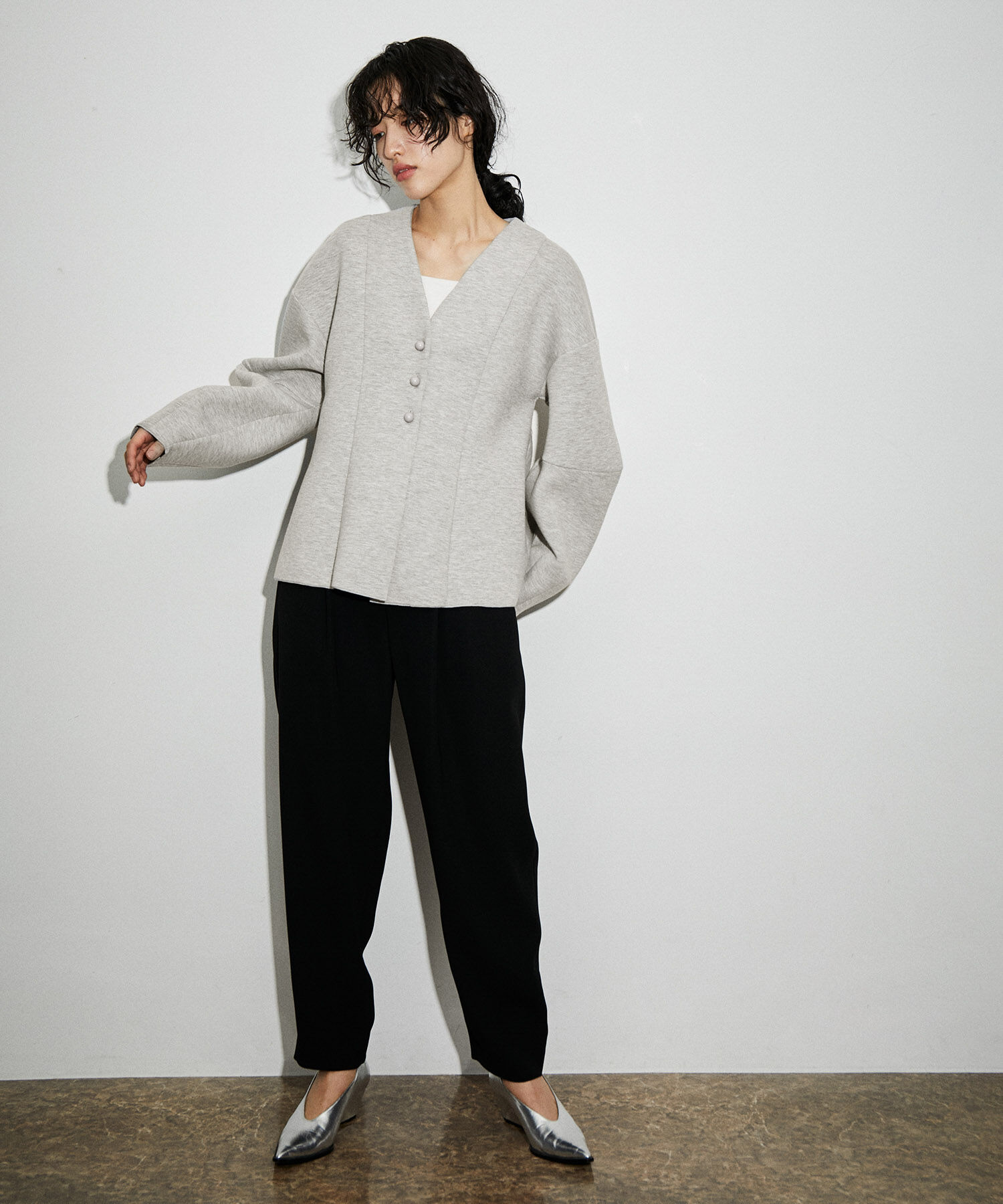 ADAM ET ROPE'「ペプラムダンボールカーディガン」|カーディガン|