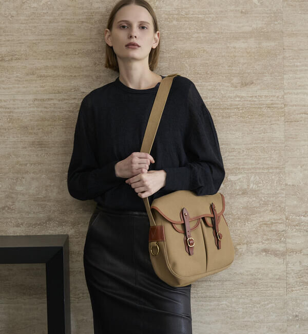 Brady「Brady | ARIEL TROUT SMALL」|ショルダー・メッセンジャー|
