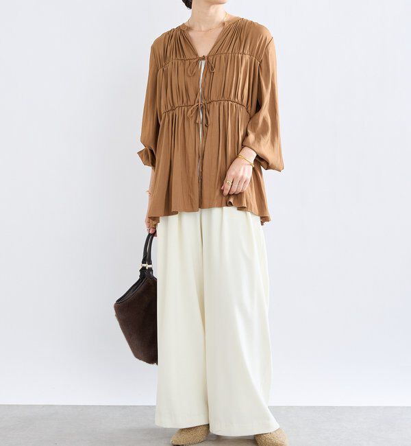  「【ウォッシャブル】【シーズンレスで使える】タックワイドスラックス」|チノ|