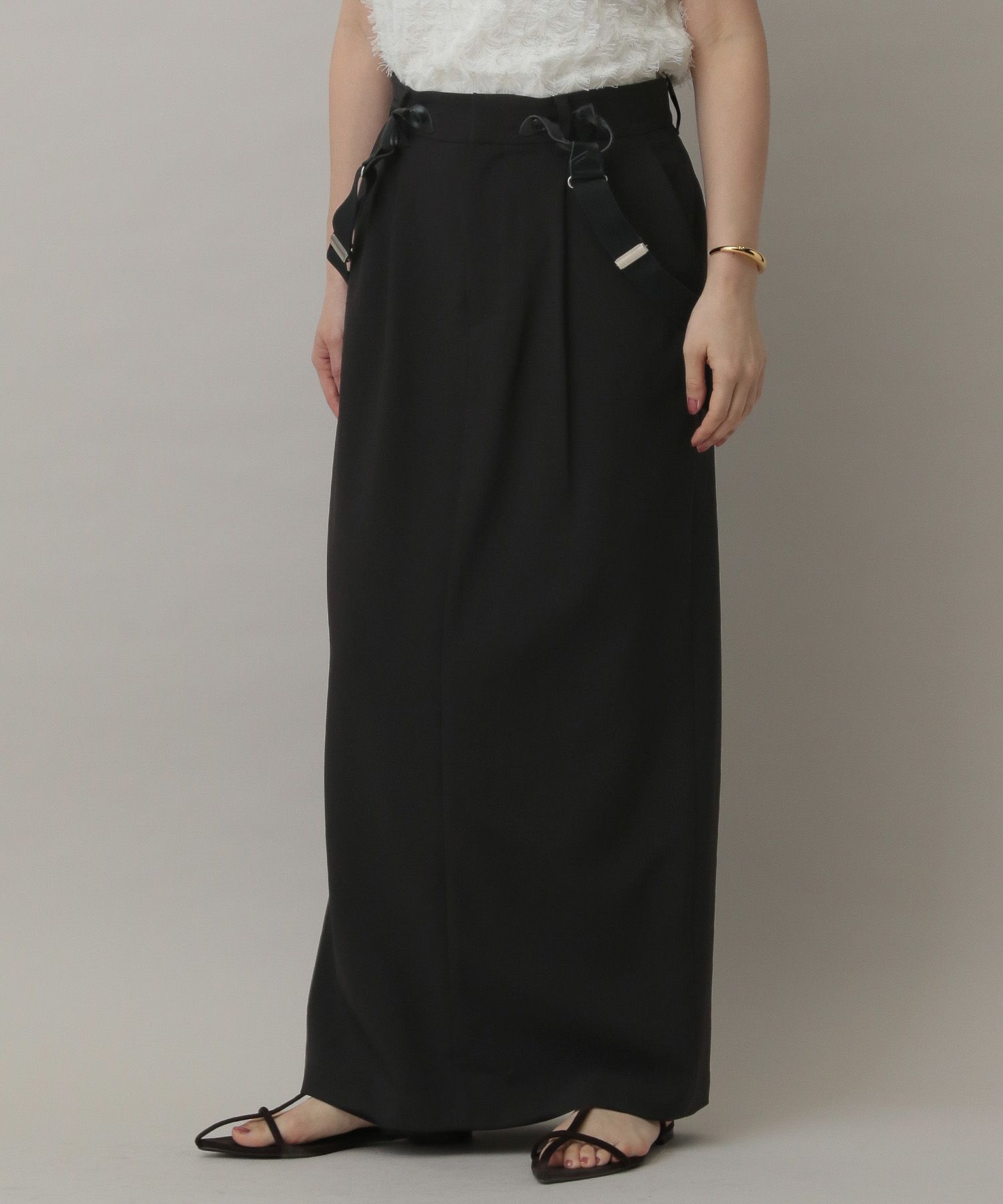 A part by 「サスツキロングスカート」|タイト|ブラック