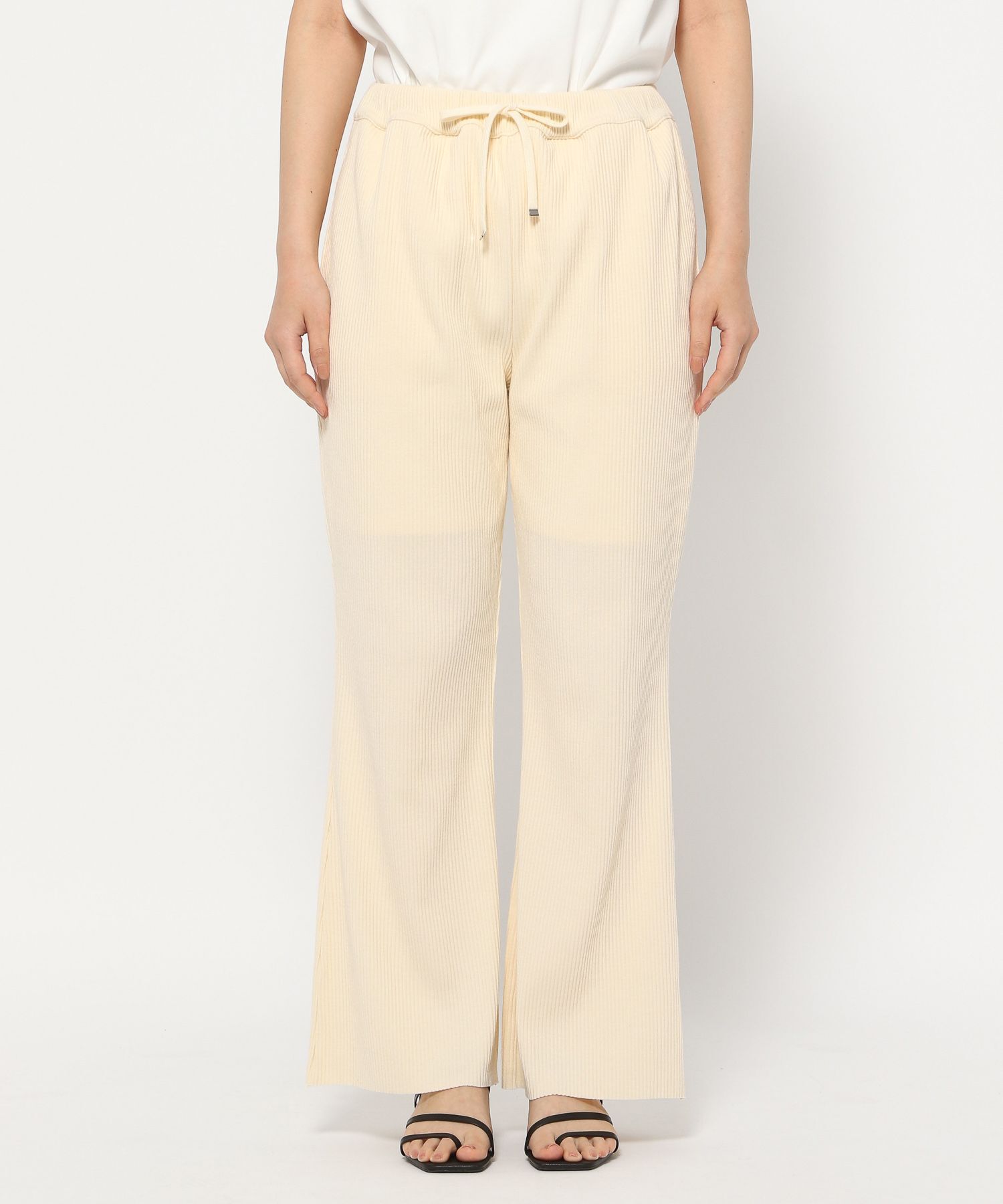 LOWRYS FARM「カットリブセミフレアパンツ」|チノ|