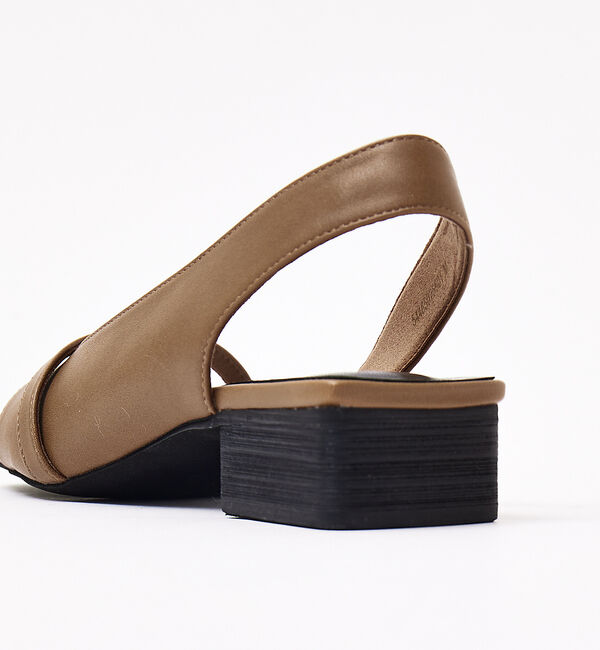 AU BANNISTER「鳳山えり&times;Au BANNISTER　コラボアシンメトリーサンダル」|サンダル|