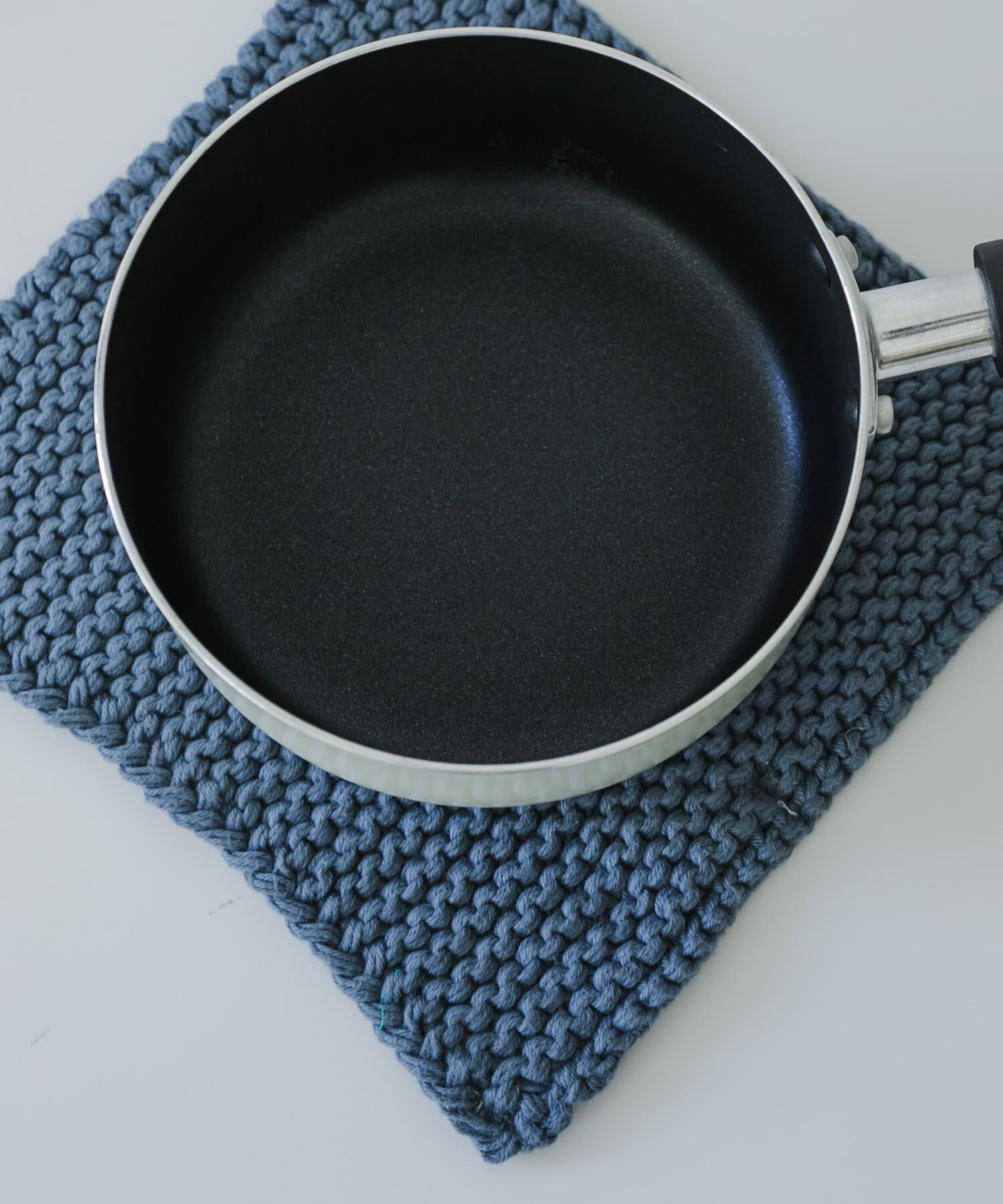 URBAN RESEARCH DOORS「CINQ　Solwang ポットホルダー」|食器・キッチングッズ|