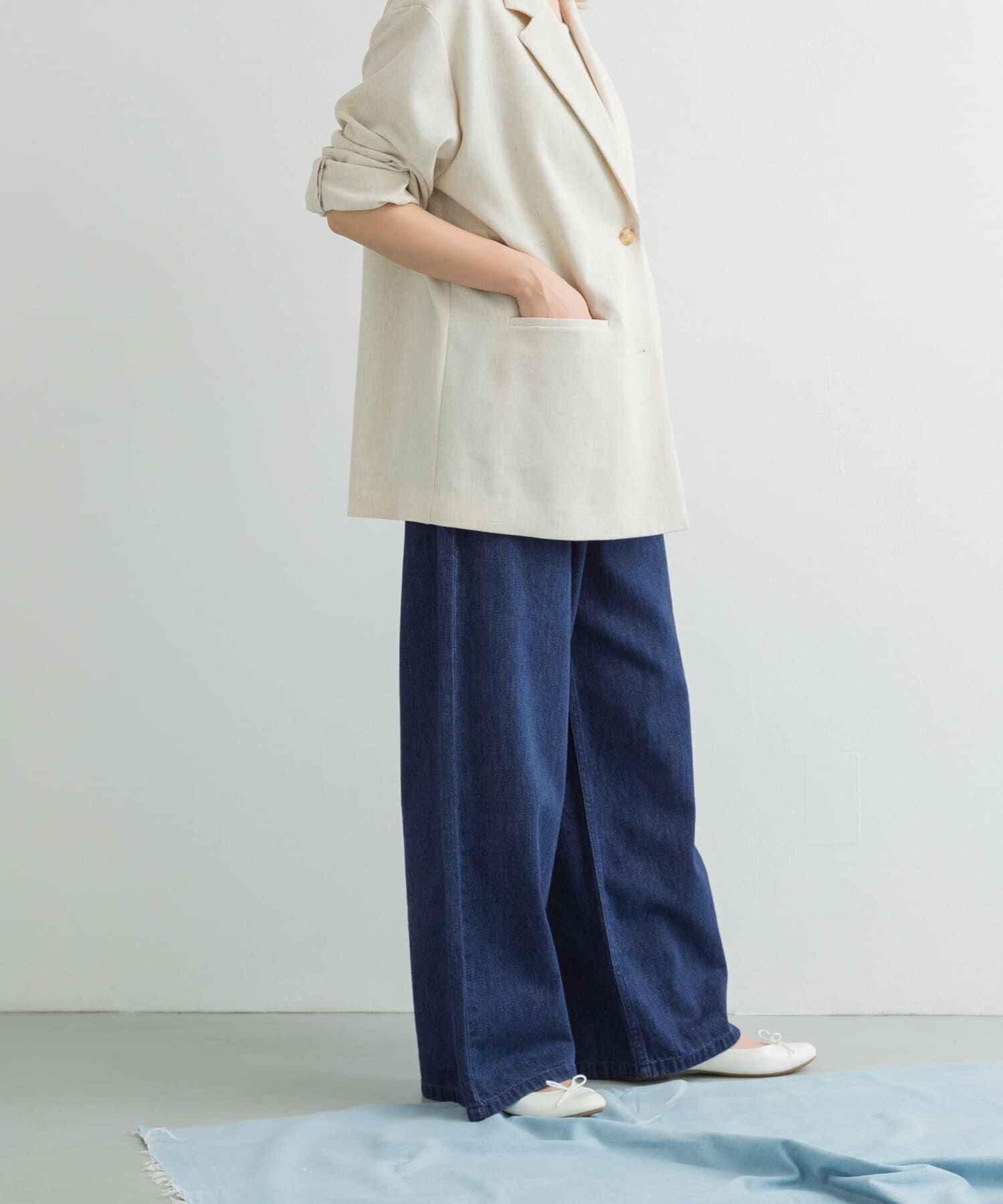 URBAN RESEARCH DOORS「Denim Tuck Wide Pants」|デニム|