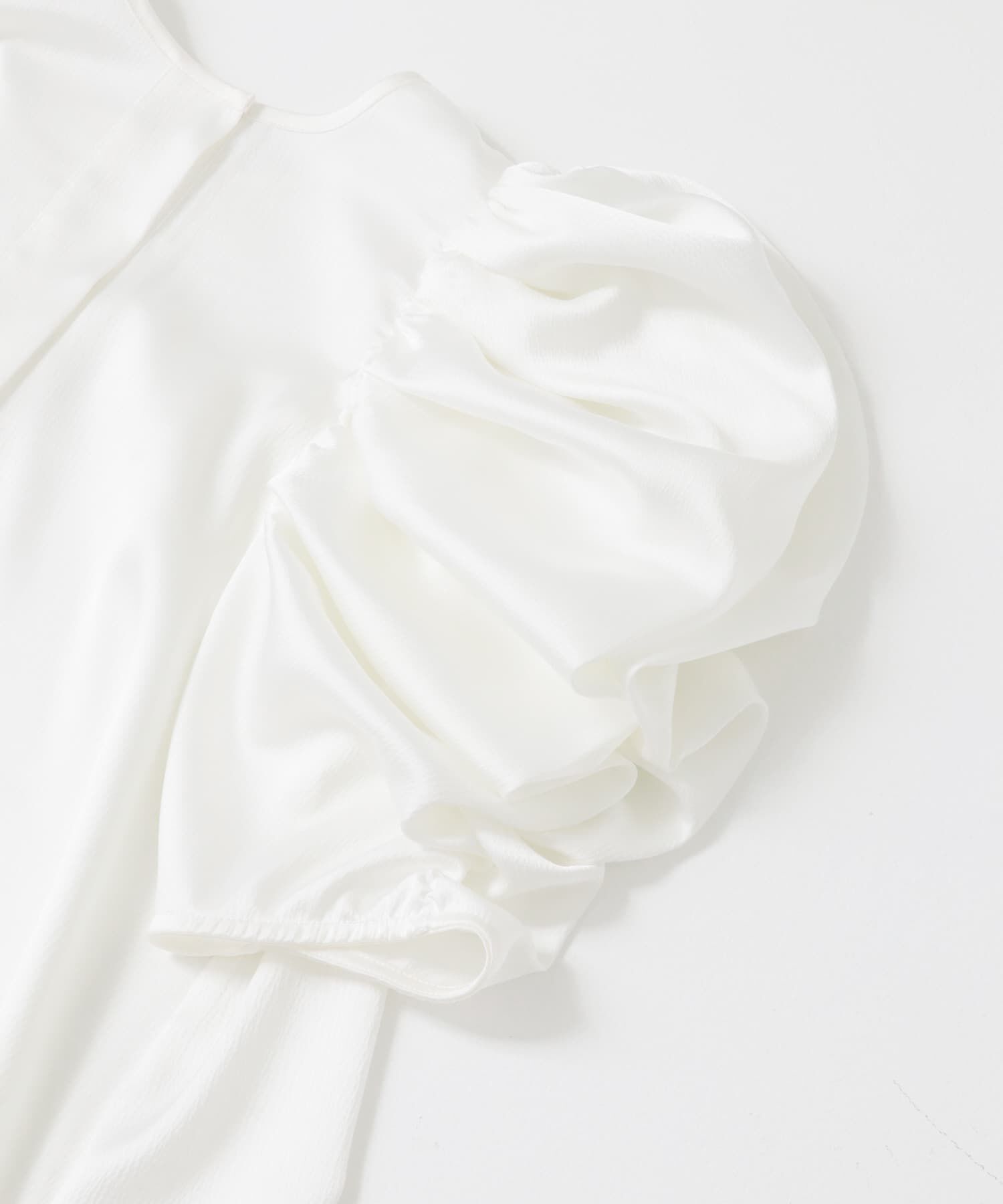 URBAN RESEARCH ROSSO「Mewl　ボリュームパフスリーブブラウス」|シャツ・ブラウス|