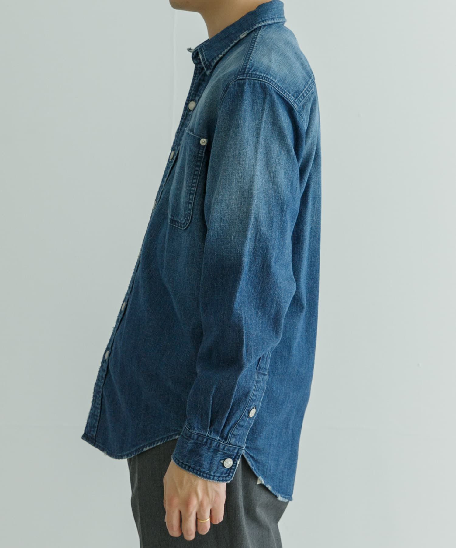 URBAN RESEARCH「FREEMANS SPORTING CLUB　GREAT JONES JEAN SHIRT」|シャツ・ブラウス|