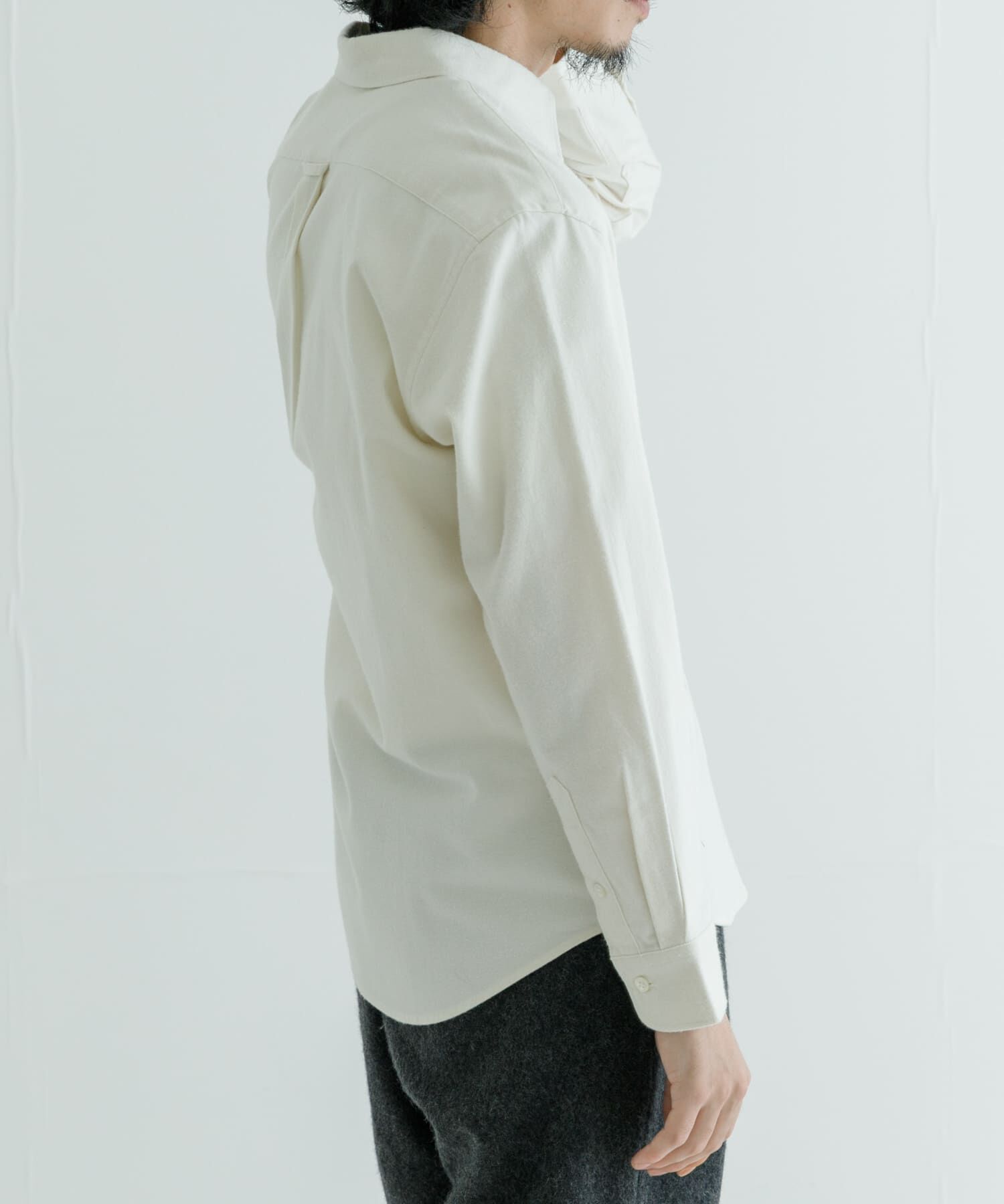 URBAN RESEARCH「『UR TECH』『蓄熱』起毛レギュラーシャツ」|シャツ・ブラウス|