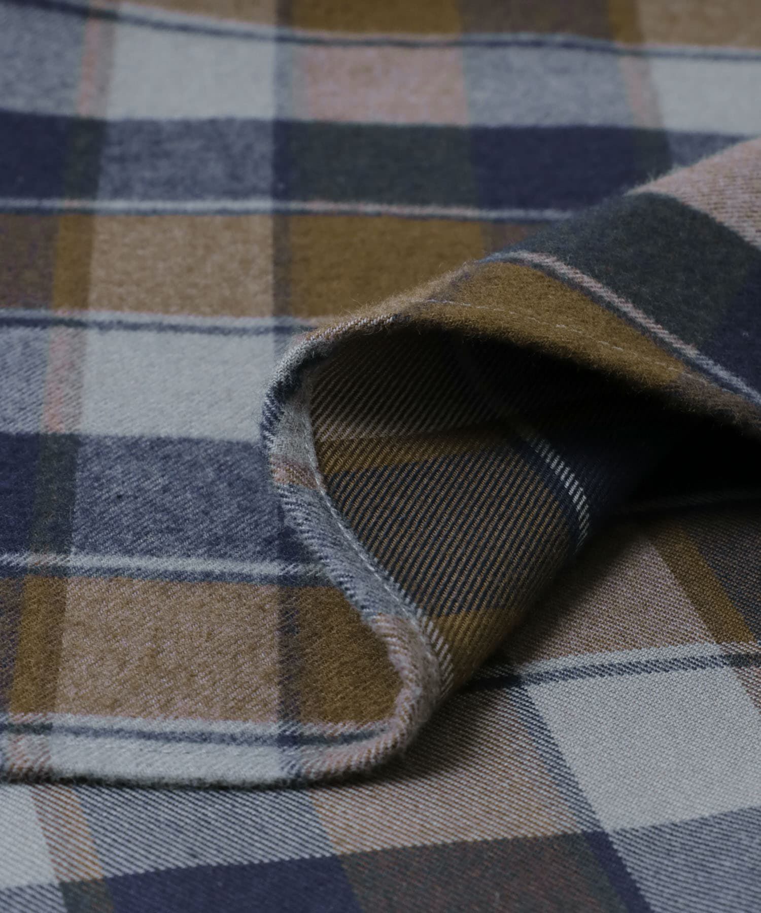 URBAN RESEARCH「『UR TECH』『蓄熱』起毛レギュラーシャツ」|シャツ・ブラウス|