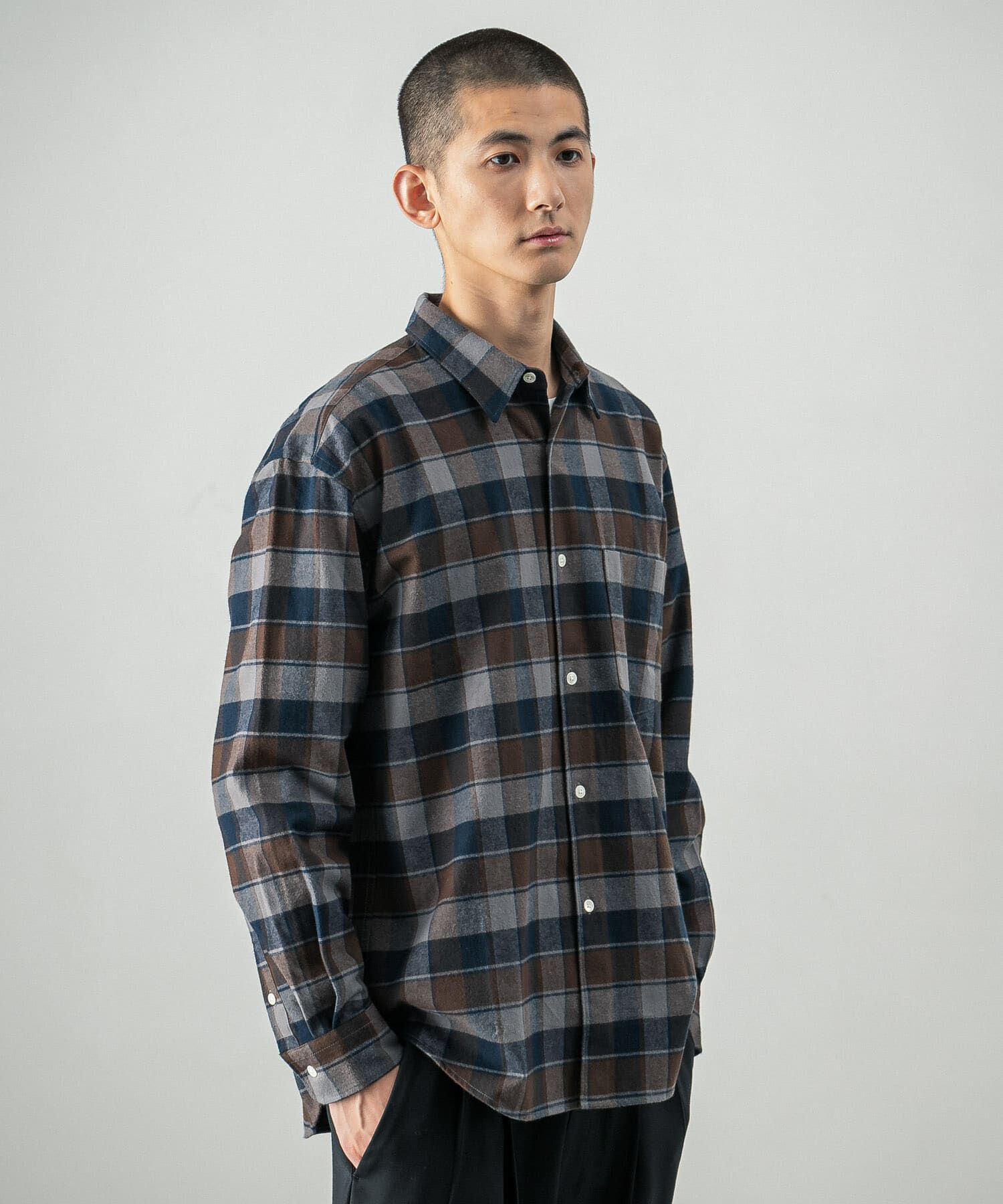 URBAN RESEARCH「『UR TECH』『蓄熱』起毛レギュラーシャツ」|シャツ・ブラウス|